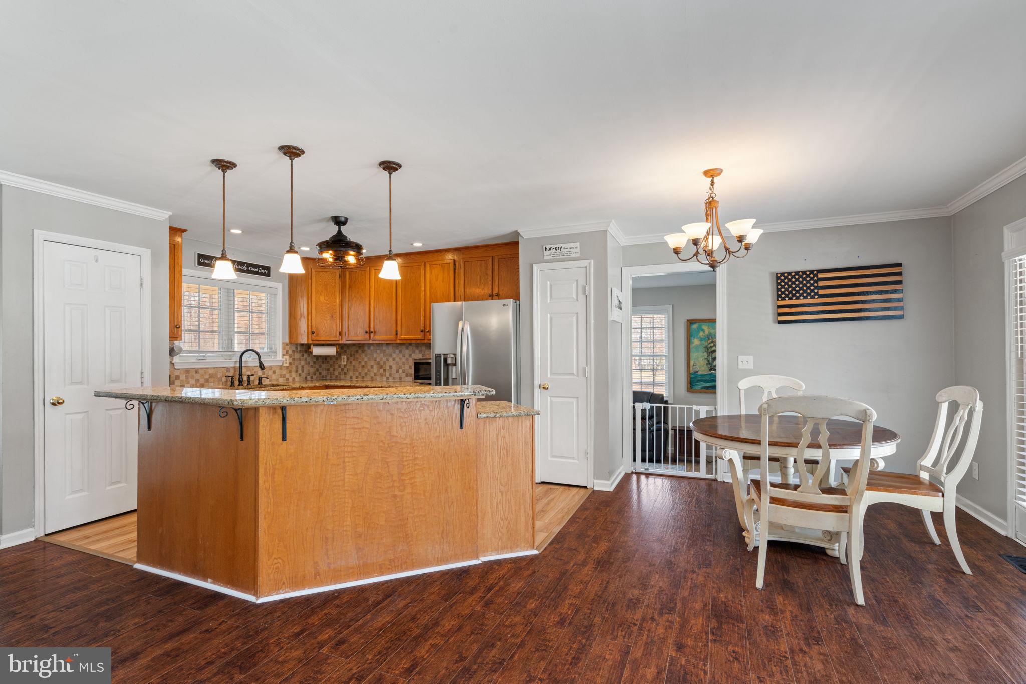 BLACK WALNUT RUN ESTATES - Residential