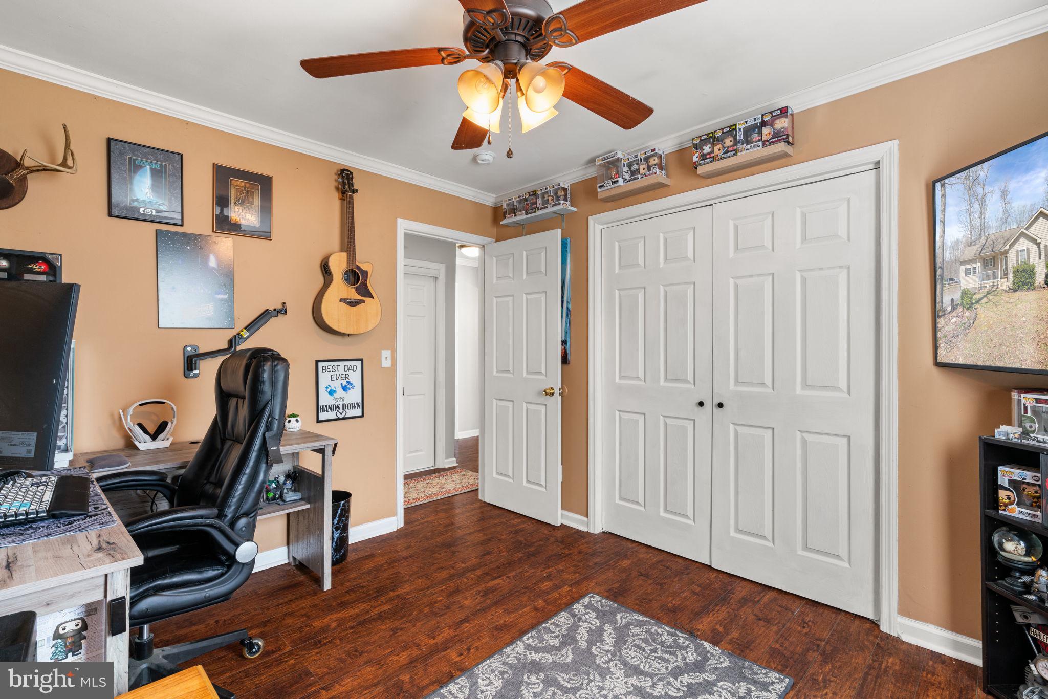 BLACK WALNUT RUN ESTATES - Residential