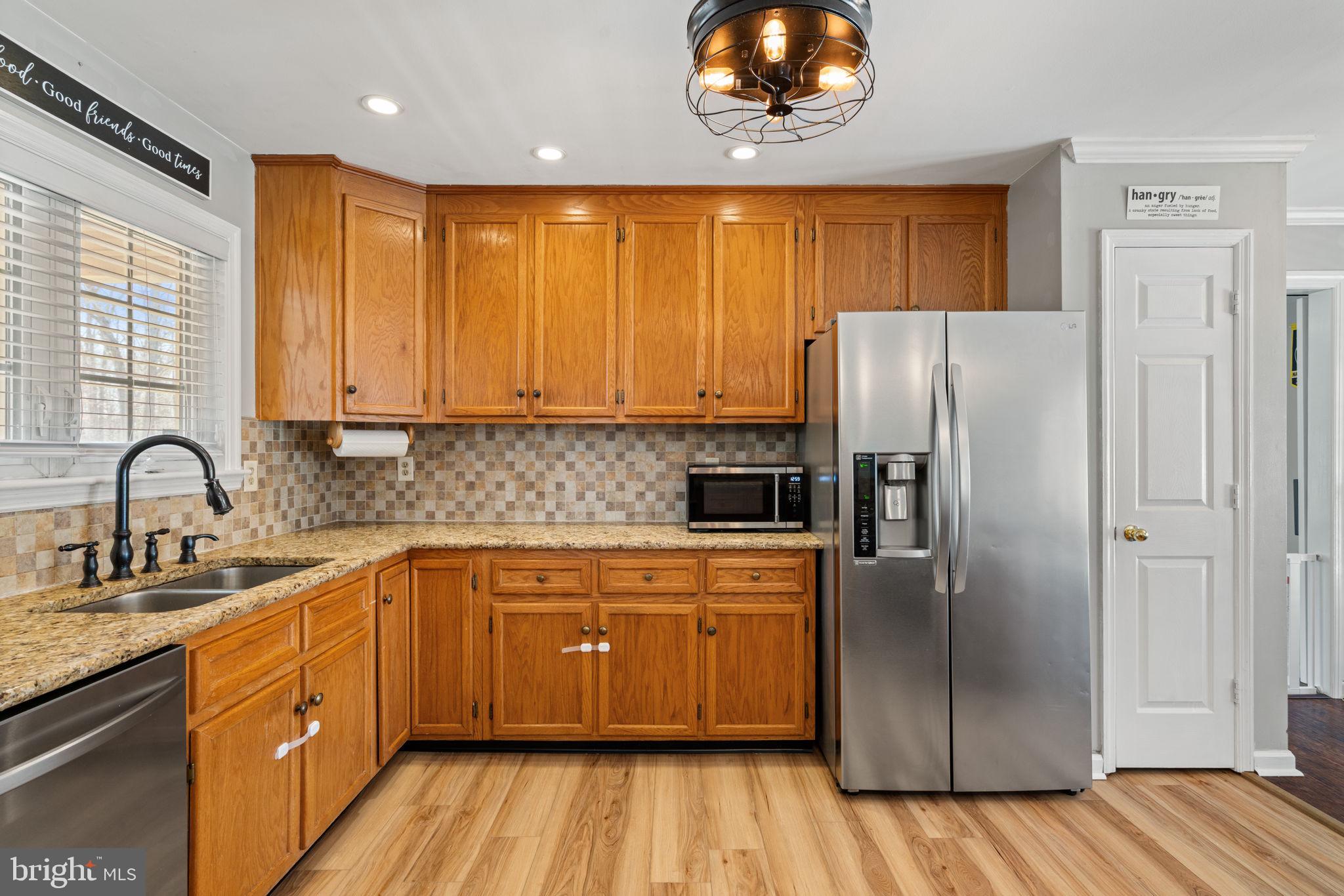 BLACK WALNUT RUN ESTATES - Residential