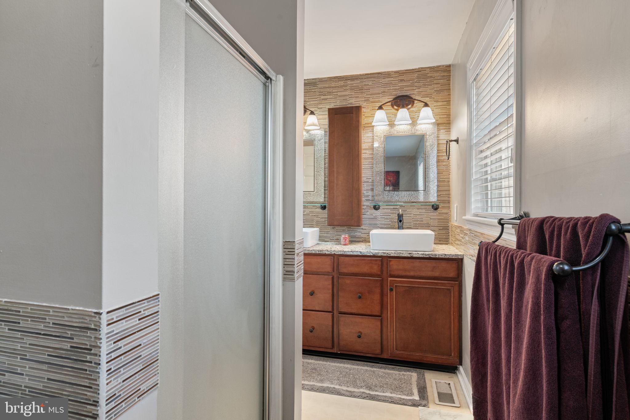 BLACK WALNUT RUN ESTATES - Residential