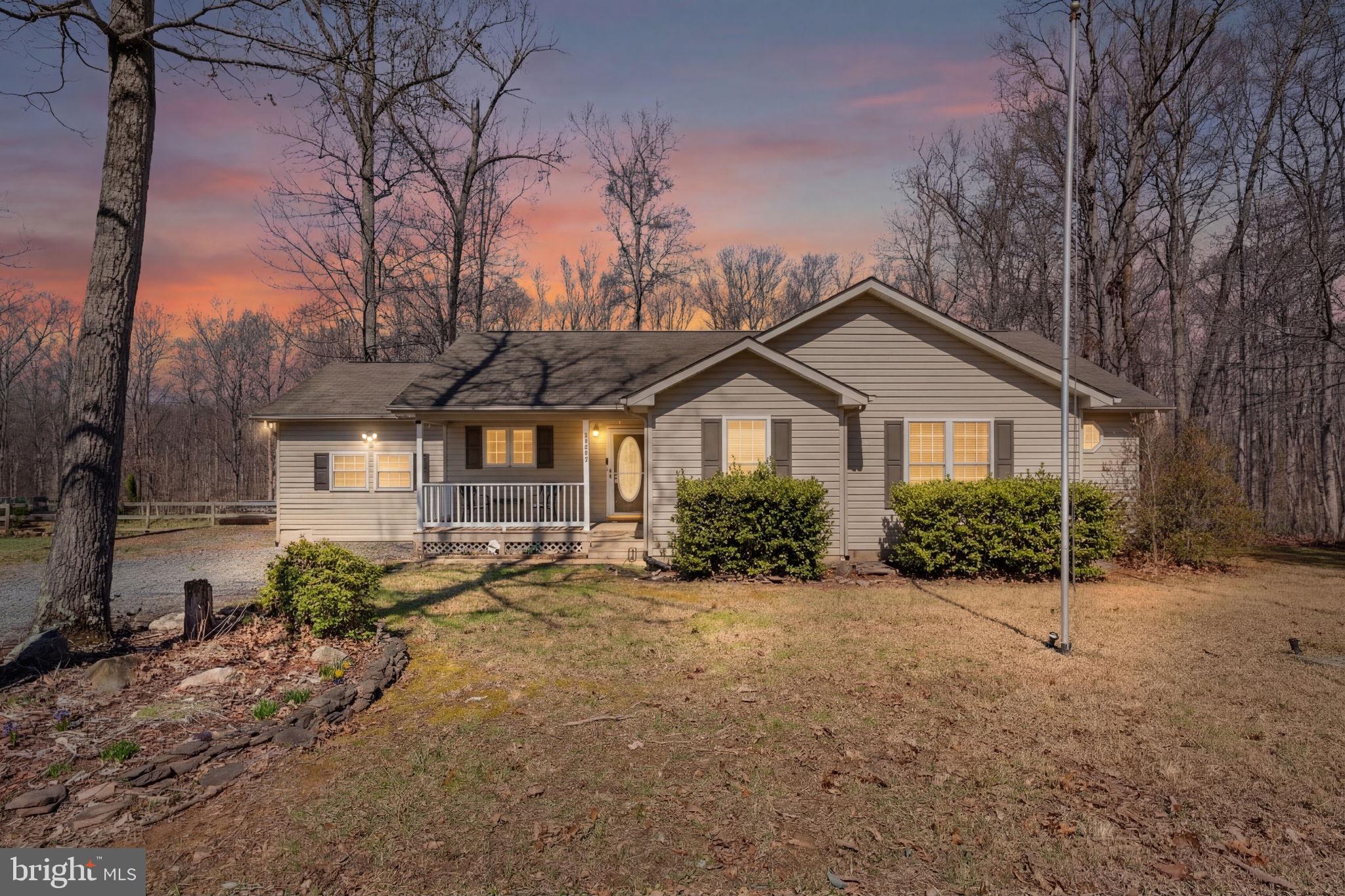 BLACK WALNUT RUN ESTATES - Residential