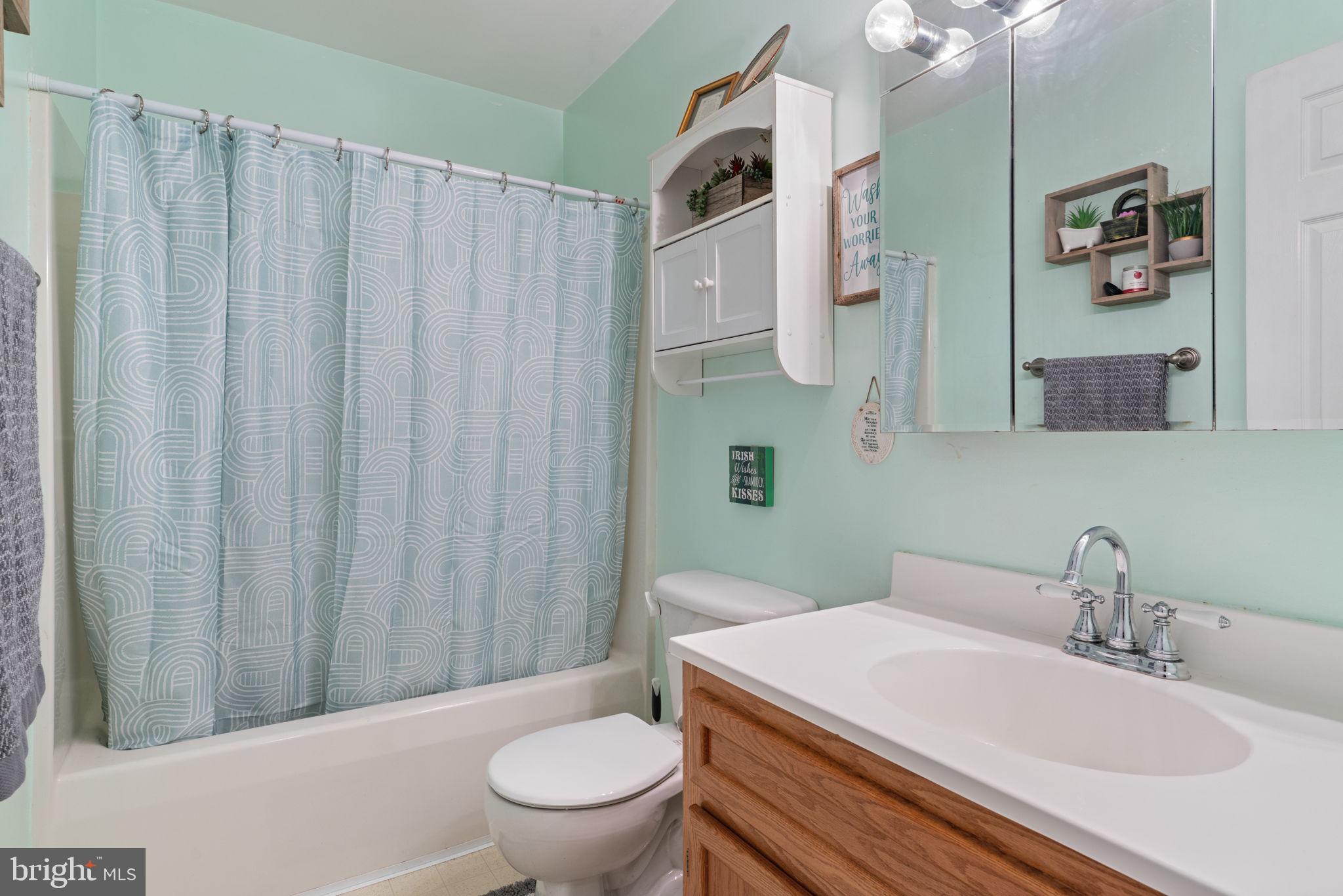 BLACK WALNUT RUN ESTATES - Residential