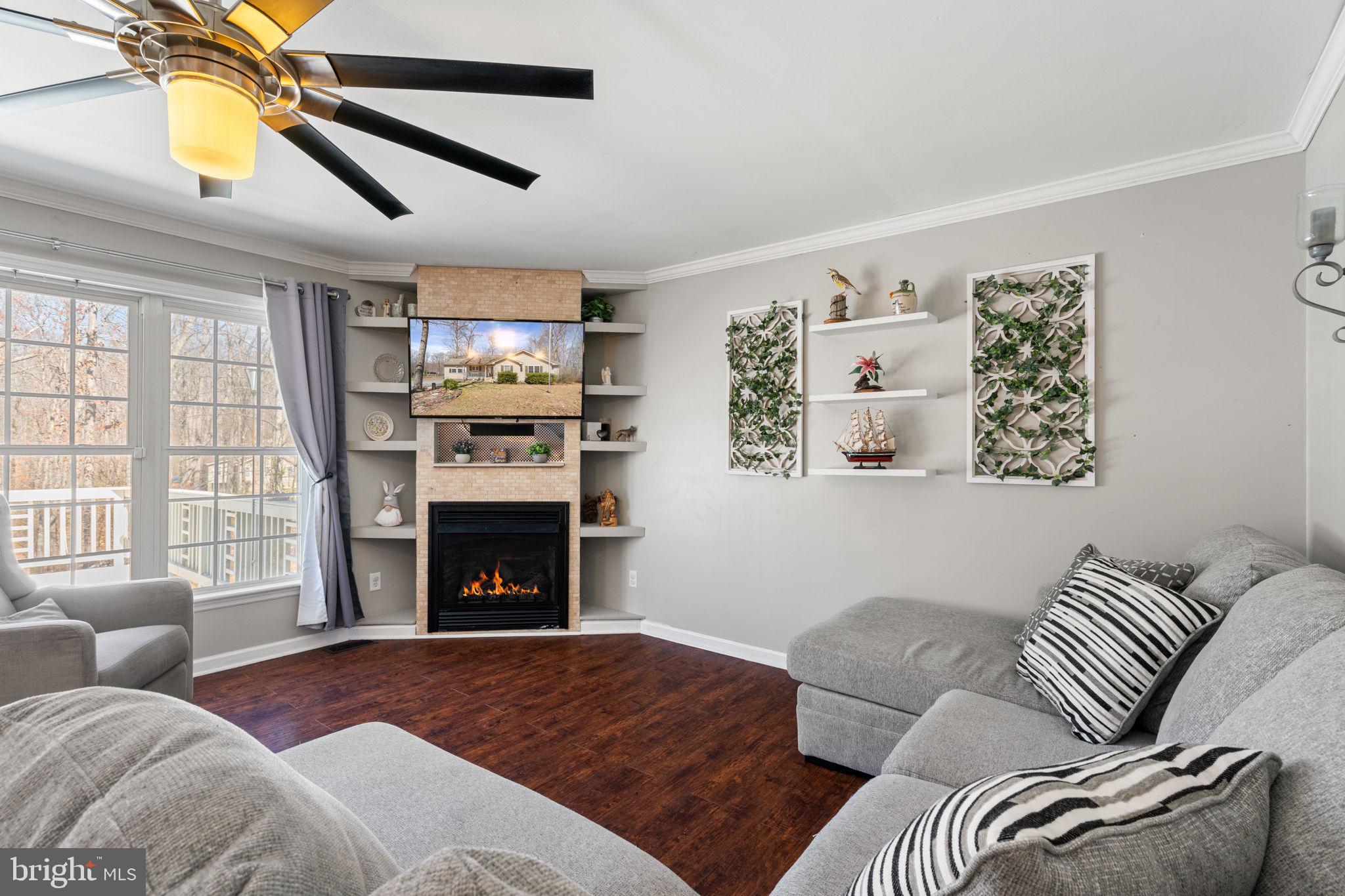 BLACK WALNUT RUN ESTATES - Residential