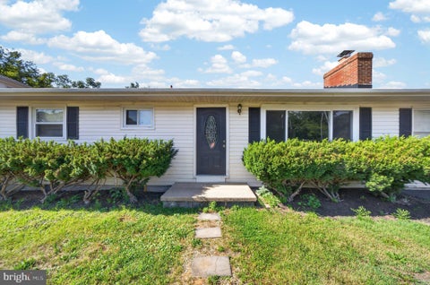 Homes For Rent - 45448 Mallard Street<br/> STERLING, VA 20165