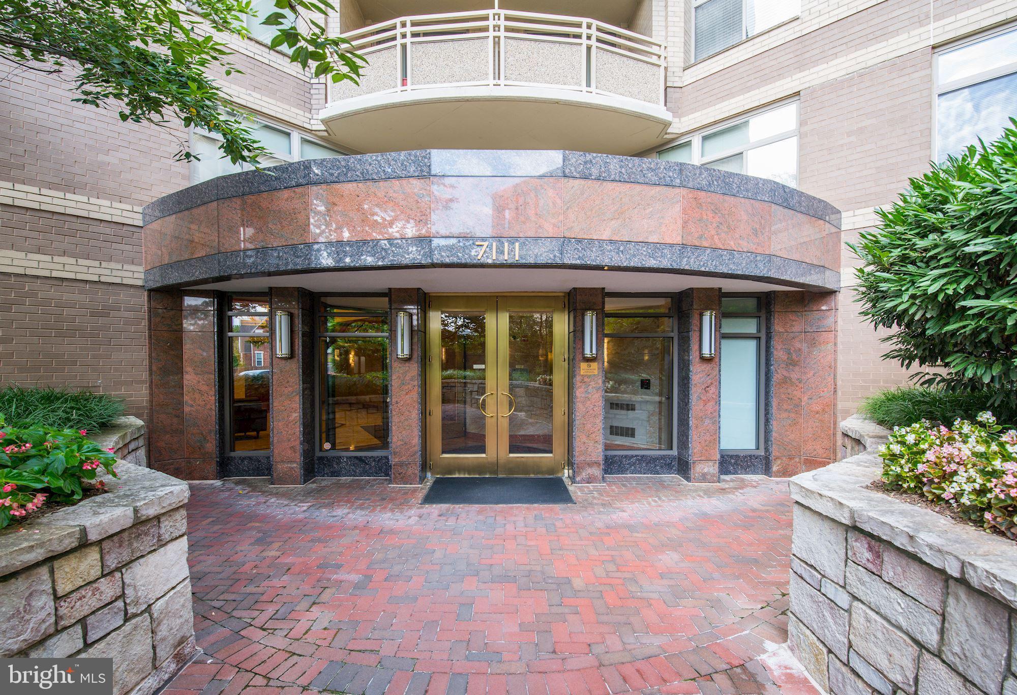 CRESCENT PLAZA - Residential