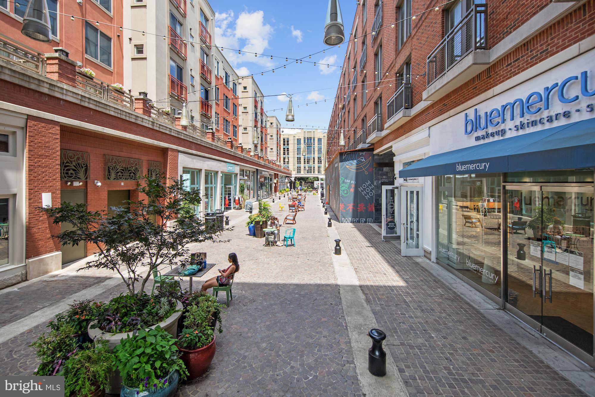 CRESCENT PLAZA - Residential