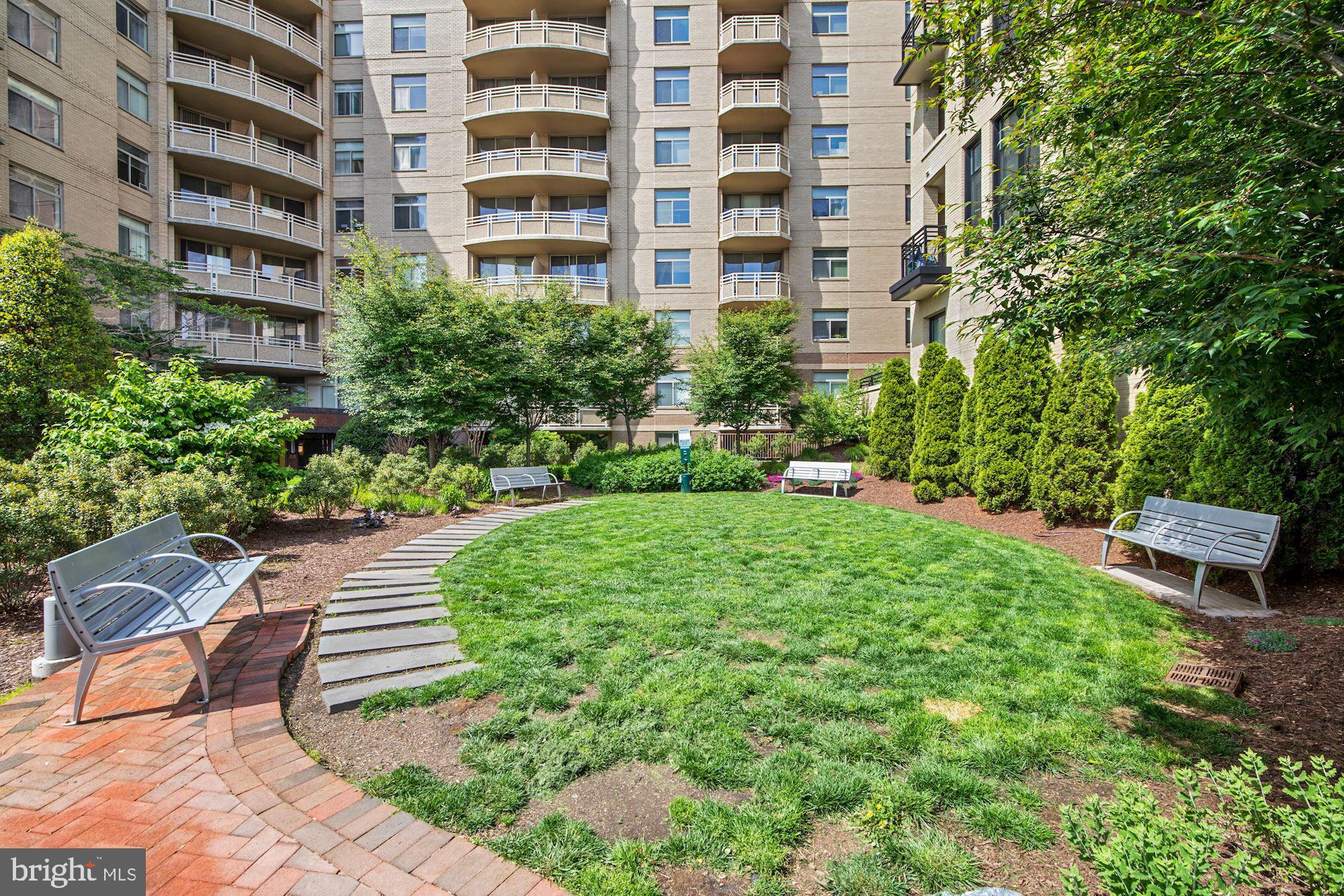 CRESCENT PLAZA - Residential