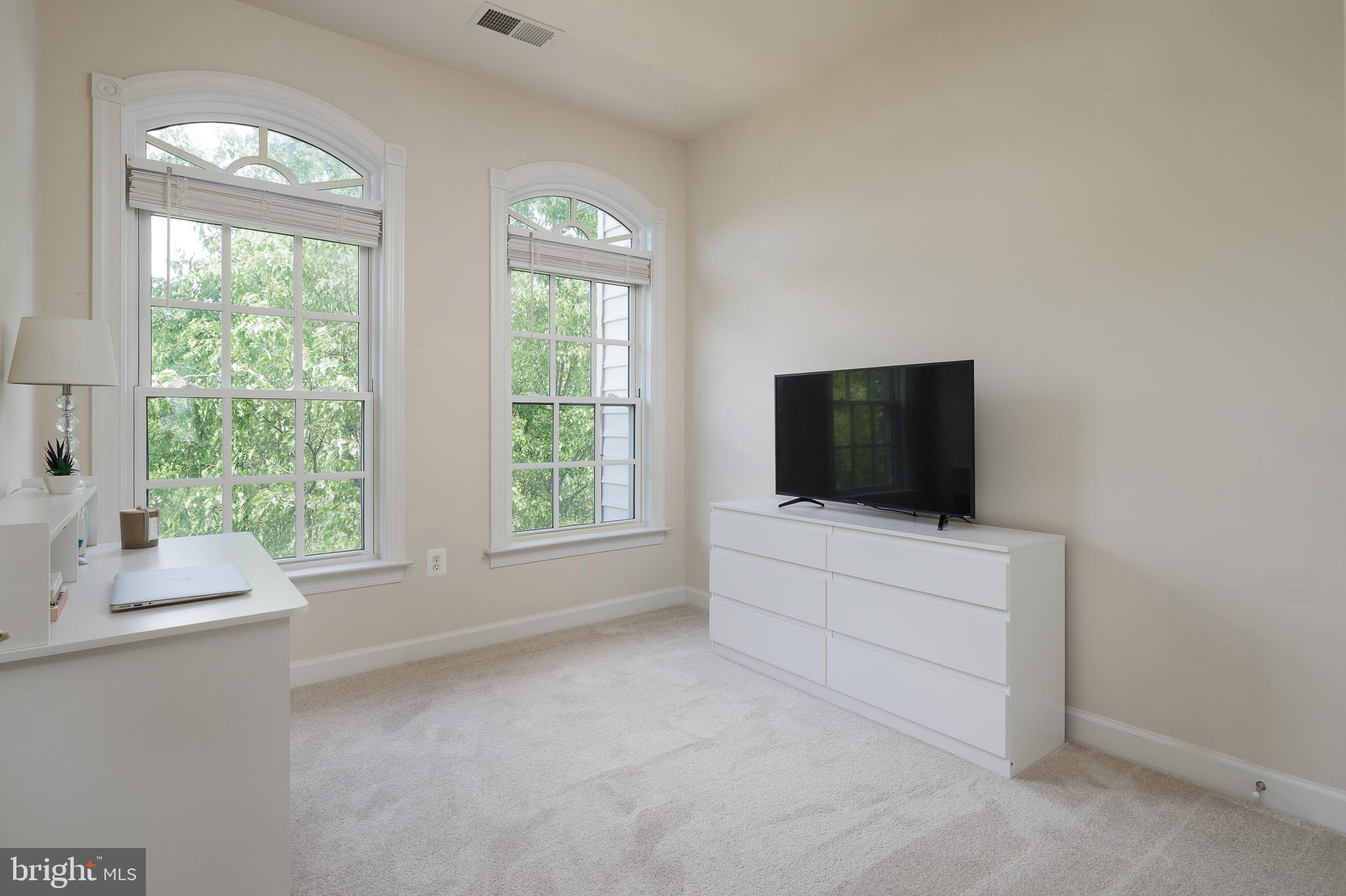 NEW BRISTOW VILLAGE - Residential