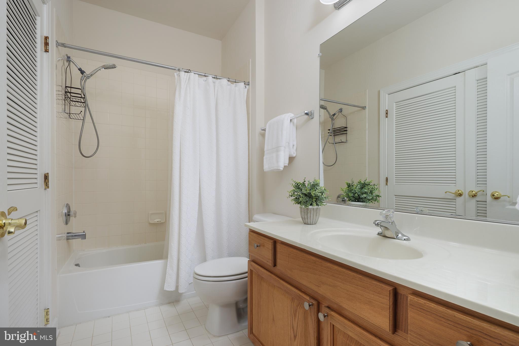 NEW BRISTOW VILLAGE - Residential