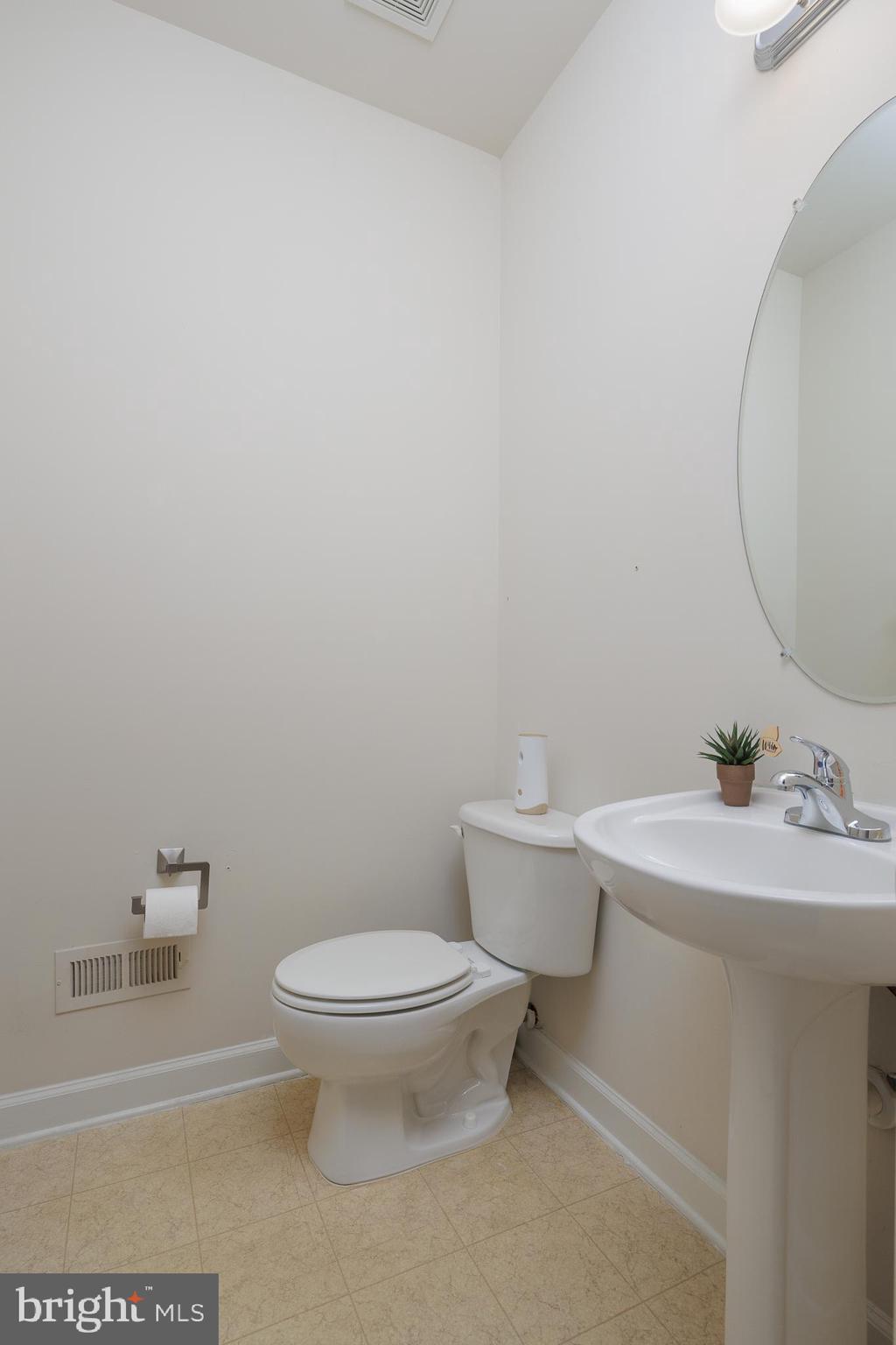 NEW BRISTOW VILLAGE - Residential