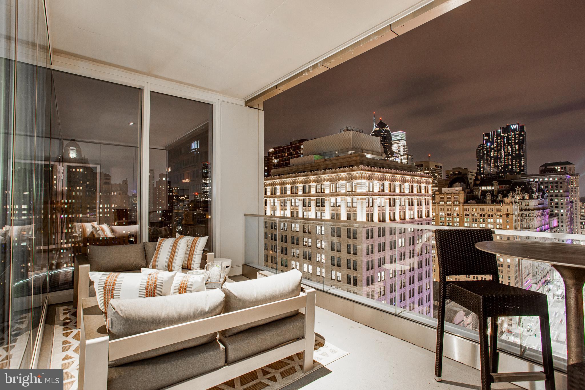 AVENUE OF THE ARTS - Residential