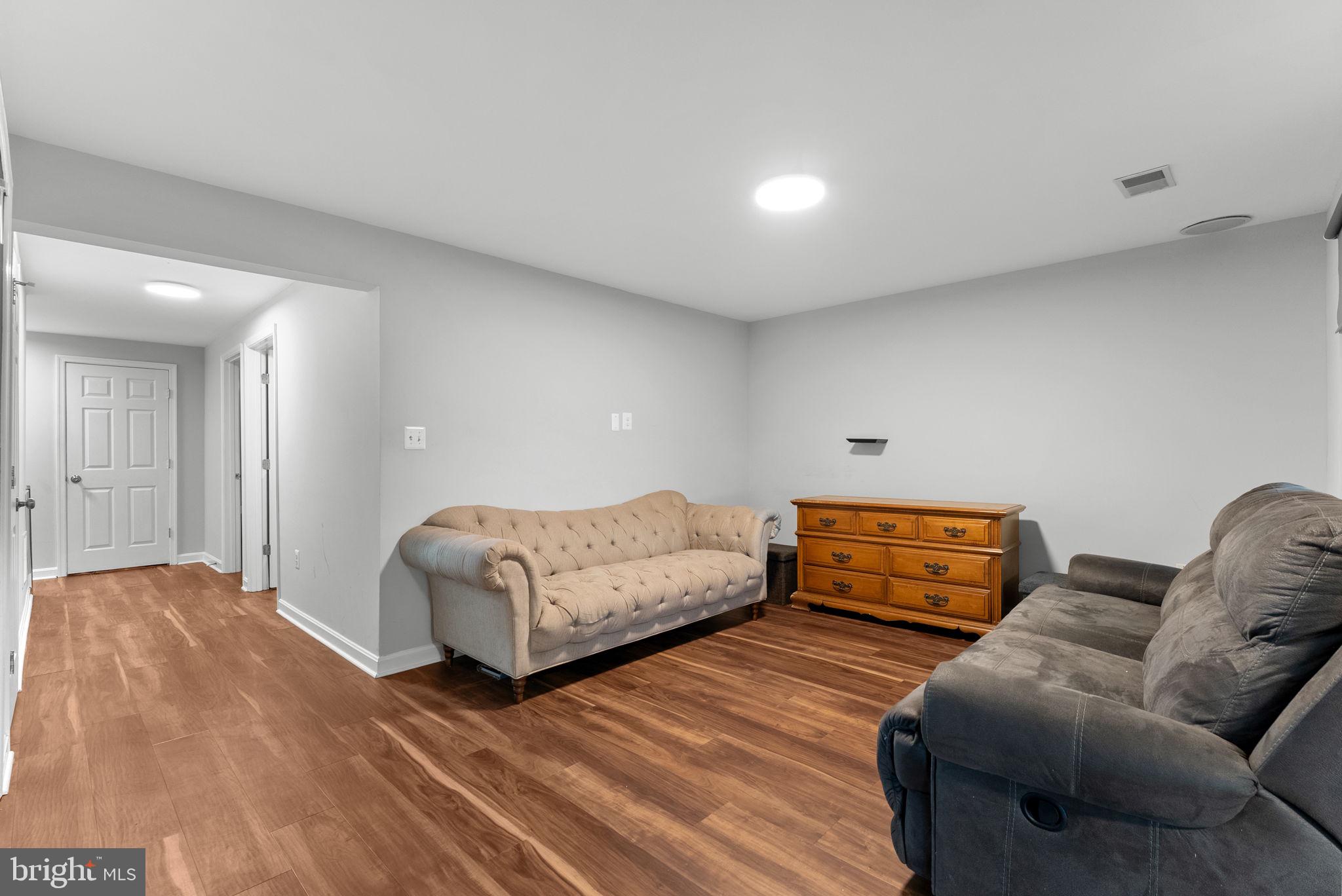 SHEFFIELD MANOR - Residential