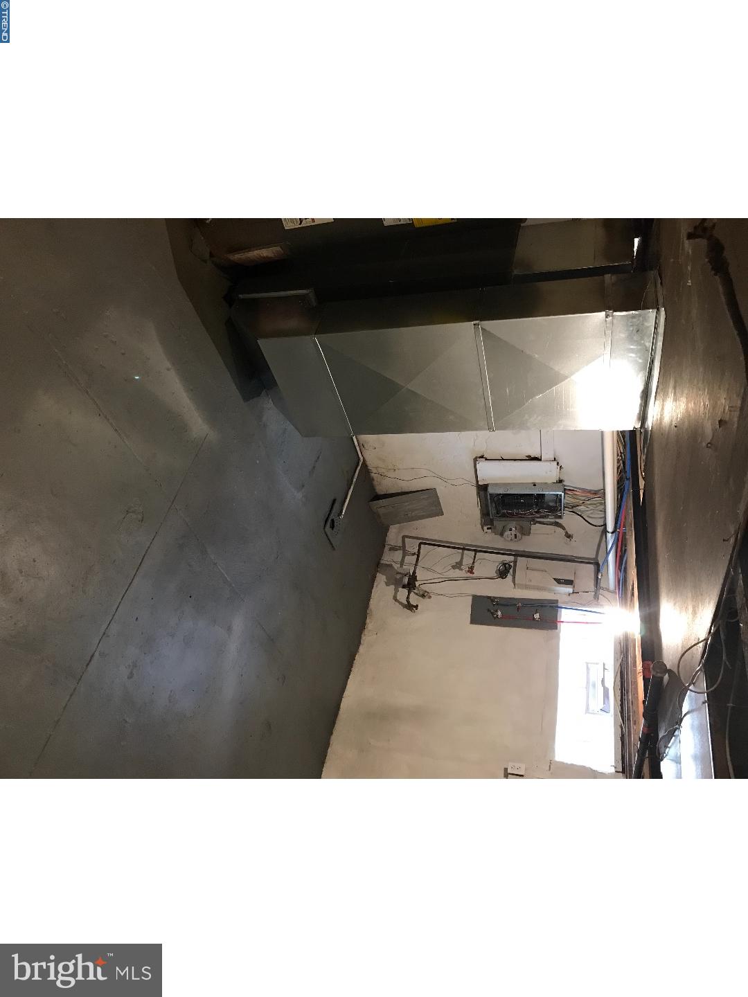 STRAWBERRY MANSION - Residential Lease