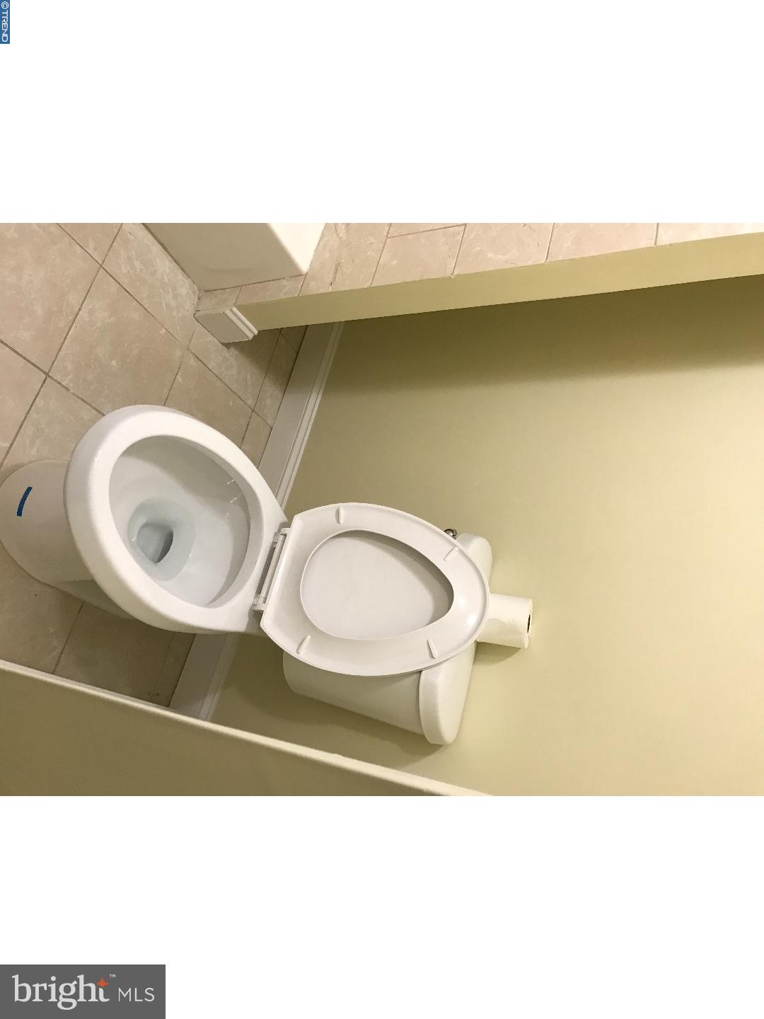 STRAWBERRY MANSION - Residential Lease