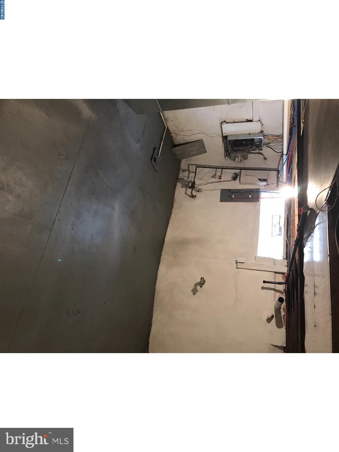 STRAWBERRY MANSION - Residential Lease