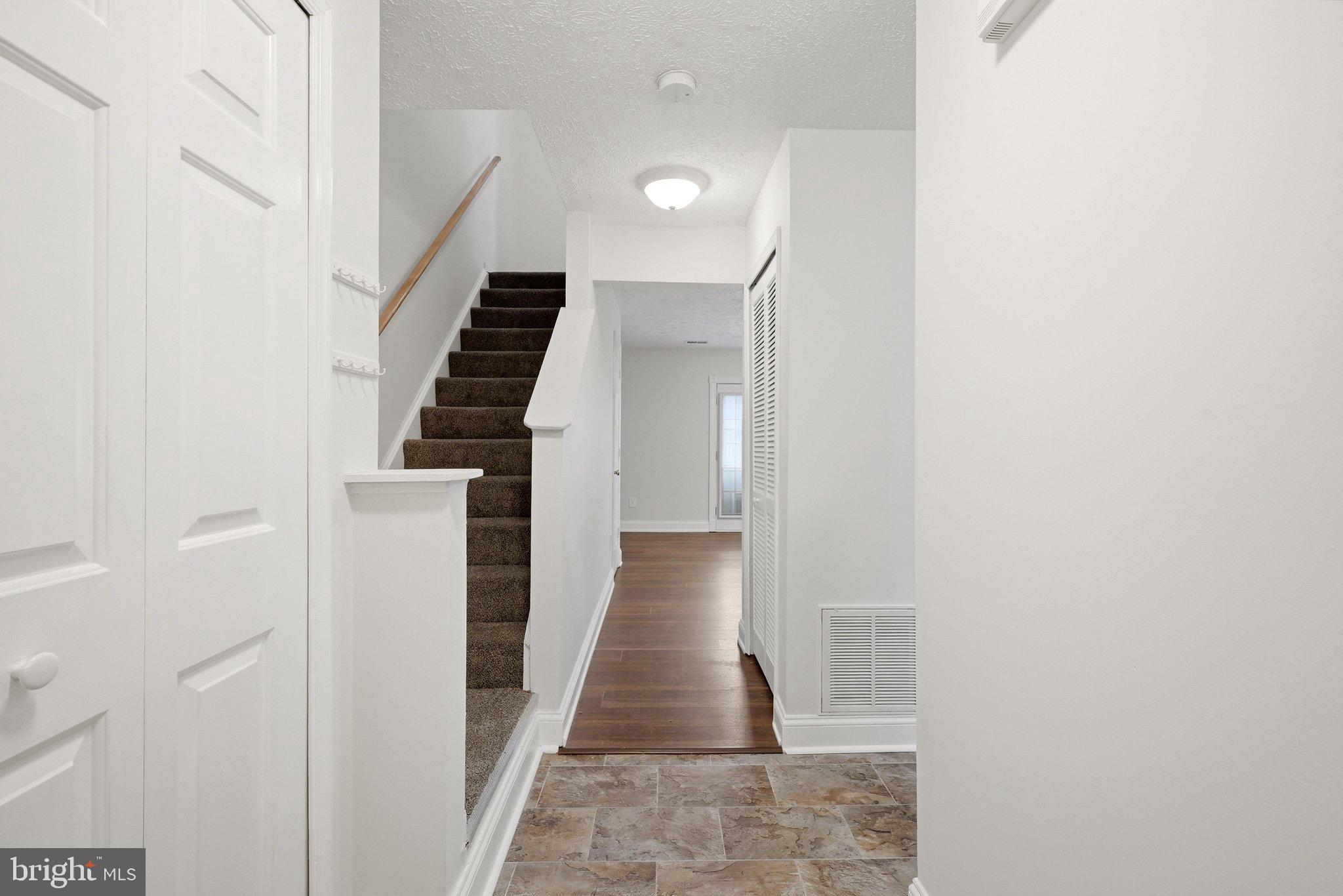 127 GEORGETOWNE COURT
