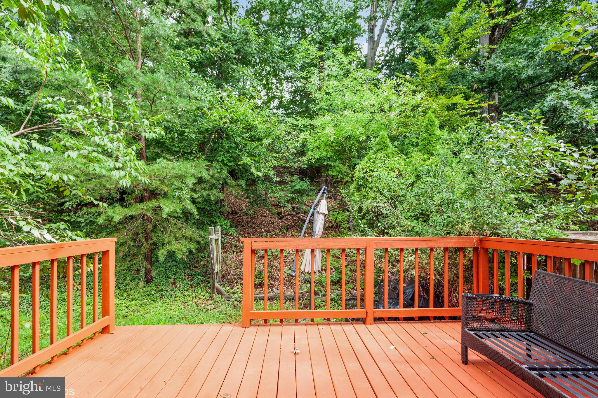 LAUREL LAKES - Residential