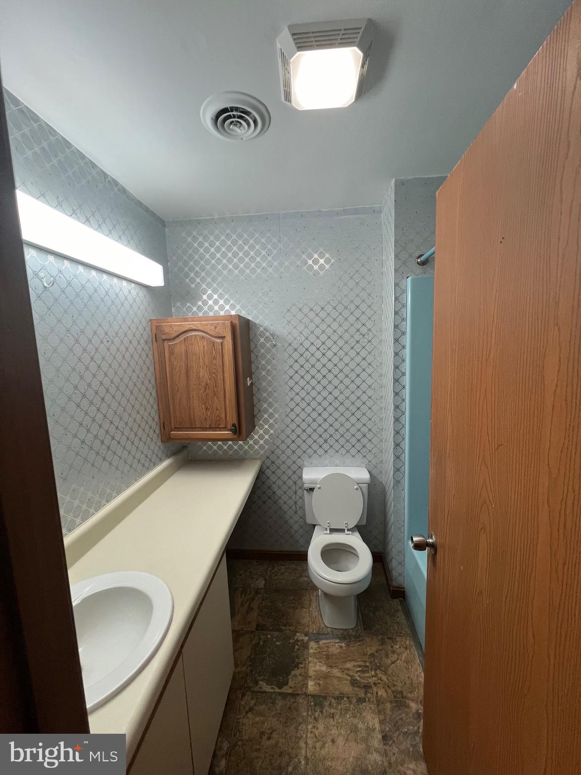 MANCHESTER ELECTION DISTRICT - Residential Lease