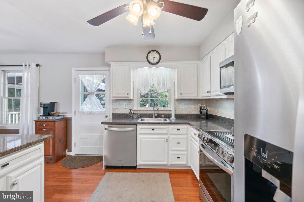 HARFORD HUNT MANOR - Residential