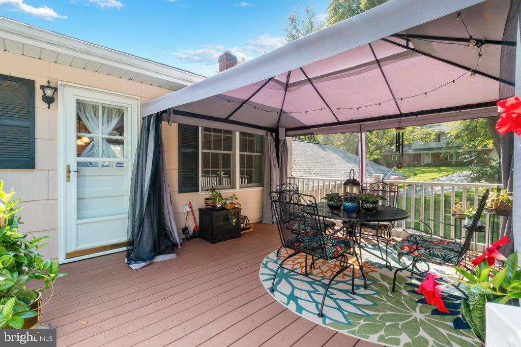 HARFORD HUNT MANOR - Residential