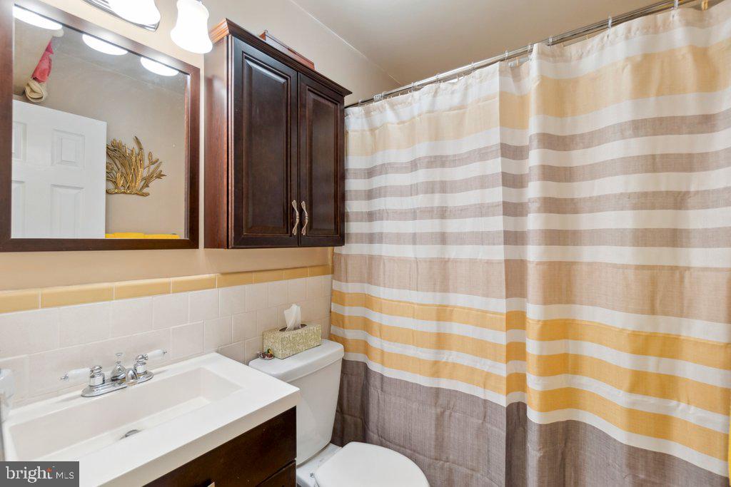 HARFORD HUNT MANOR - Residential