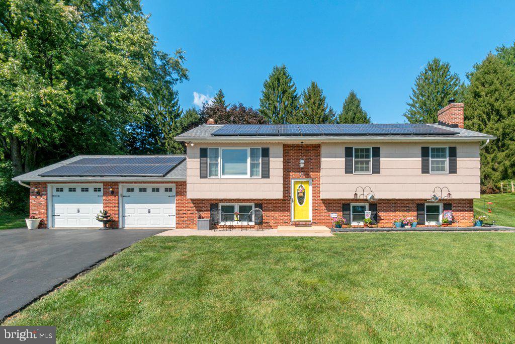 HARFORD HUNT MANOR - Residential