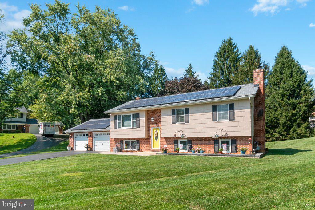 HARFORD HUNT MANOR - Residential