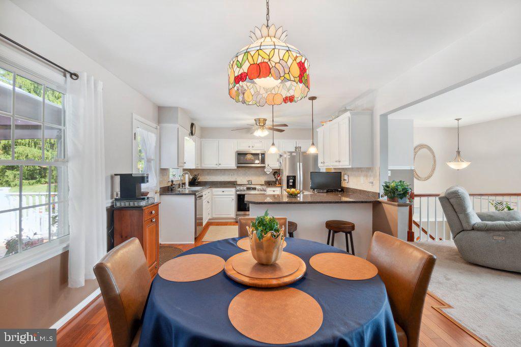 HARFORD HUNT MANOR - Residential