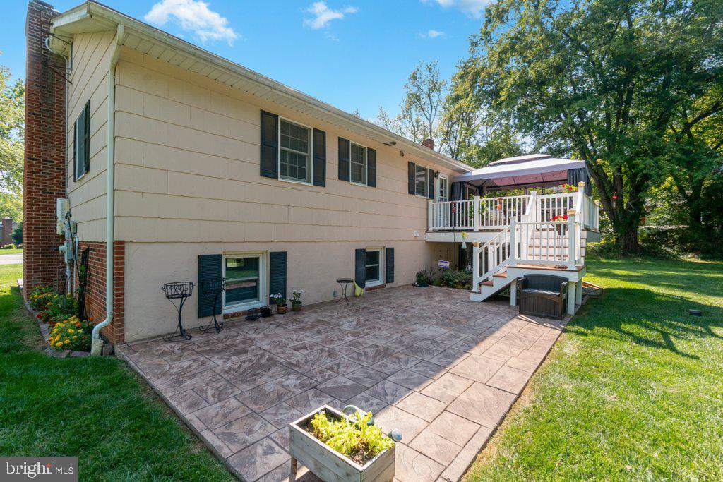 HARFORD HUNT MANOR - Residential