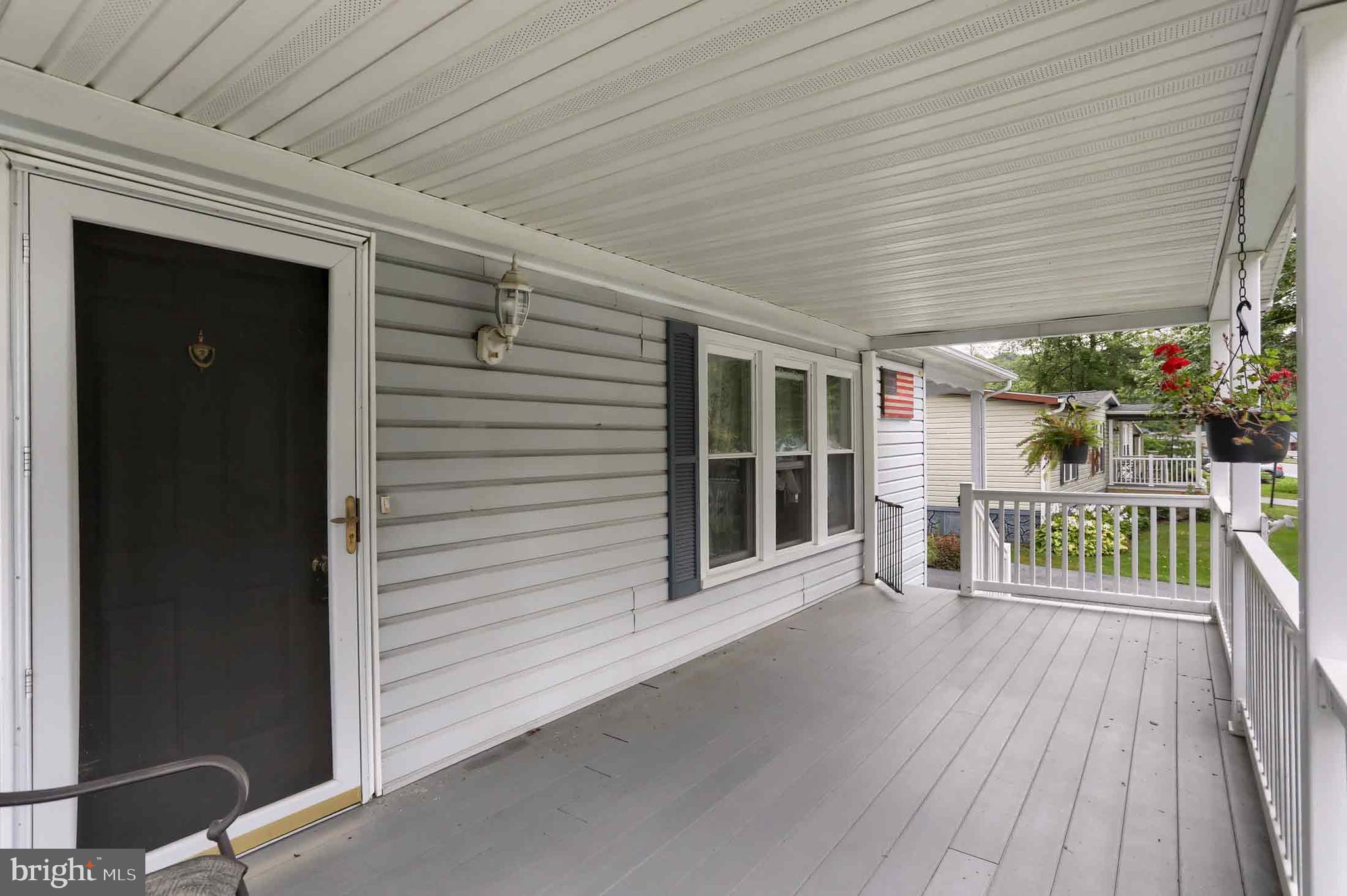 24 MAPLE AVE