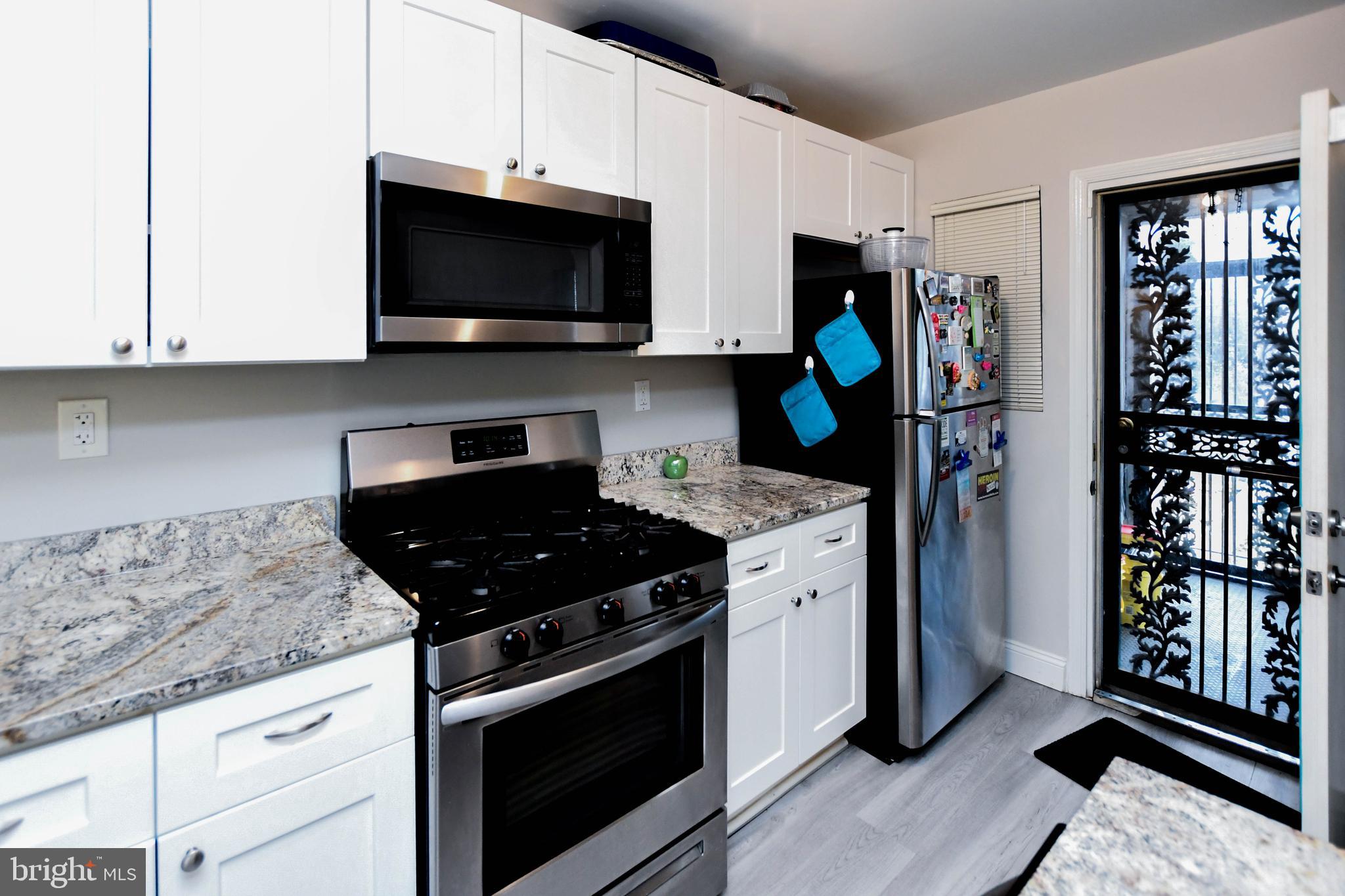 GLEN OAKS - Residential