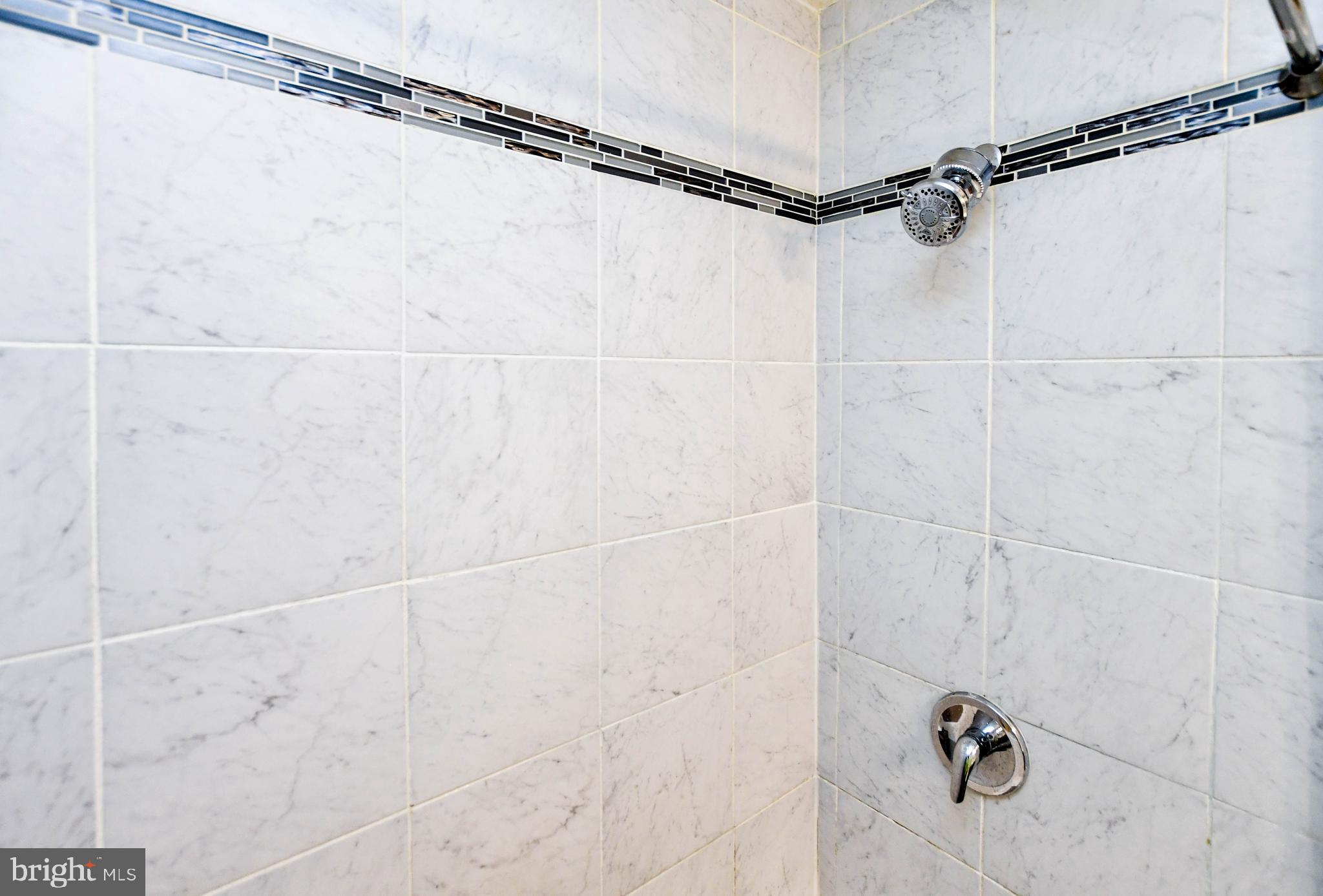 GLEN OAKS - Residential