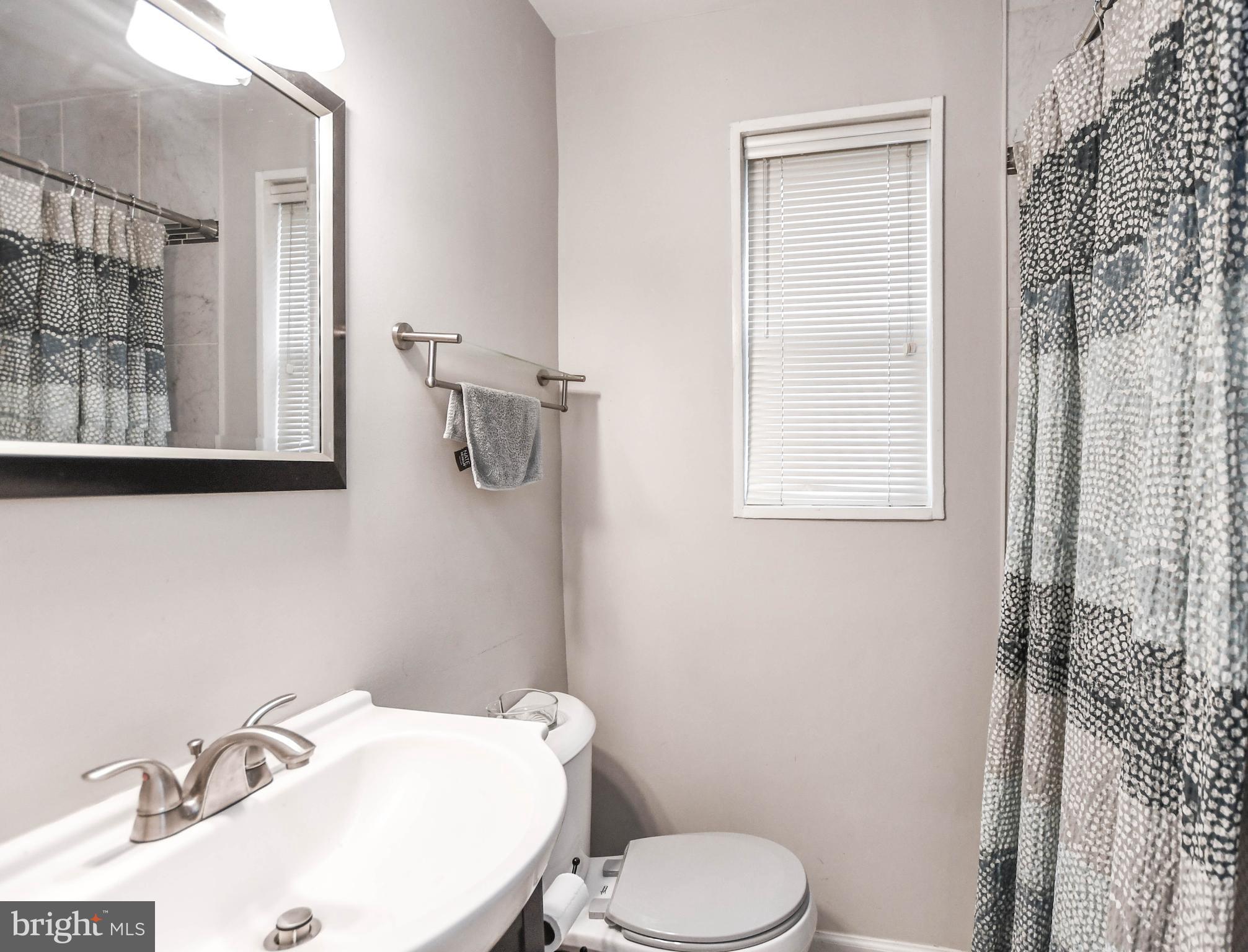 GLEN OAKS - Residential