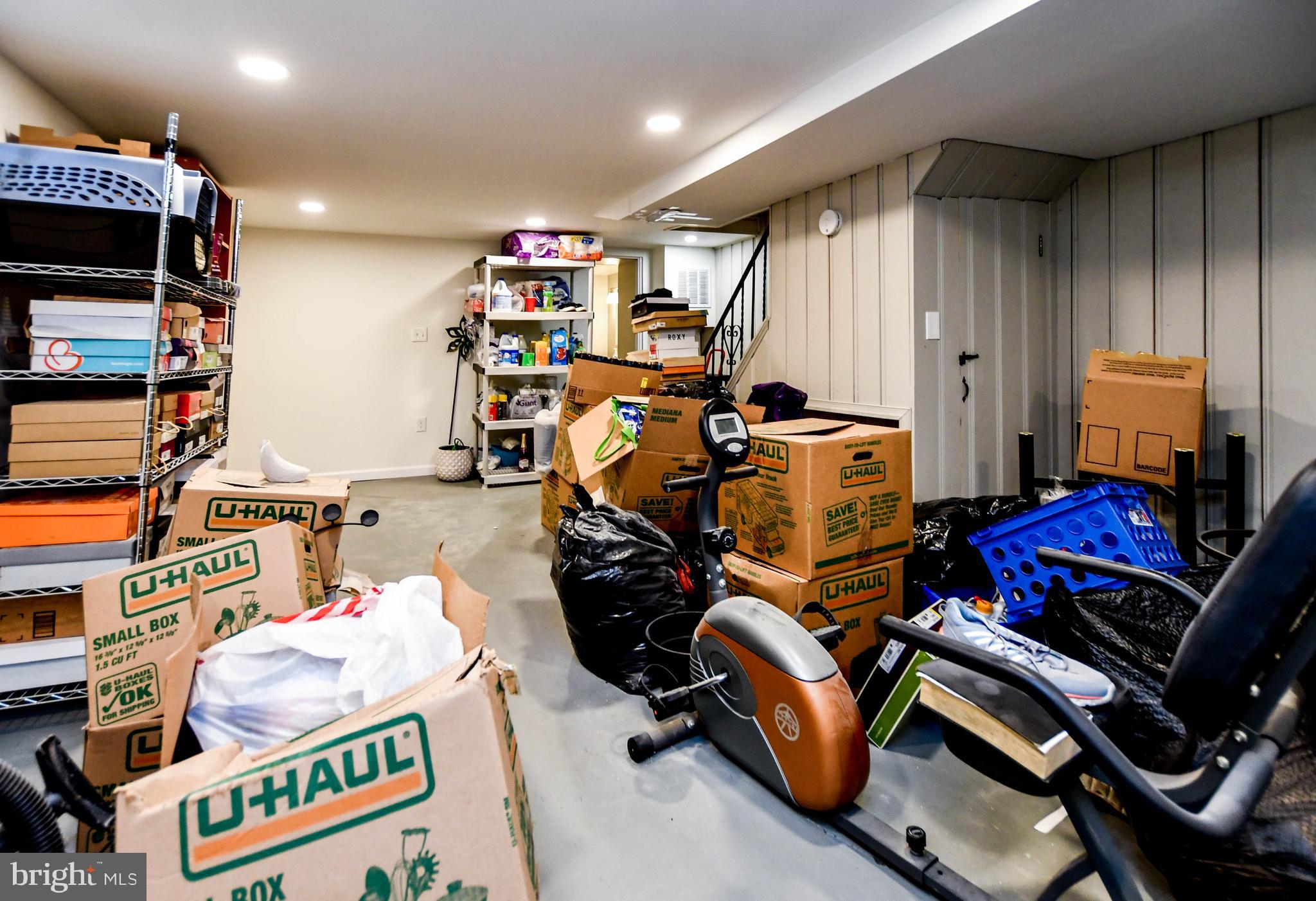 GLEN OAKS - Residential