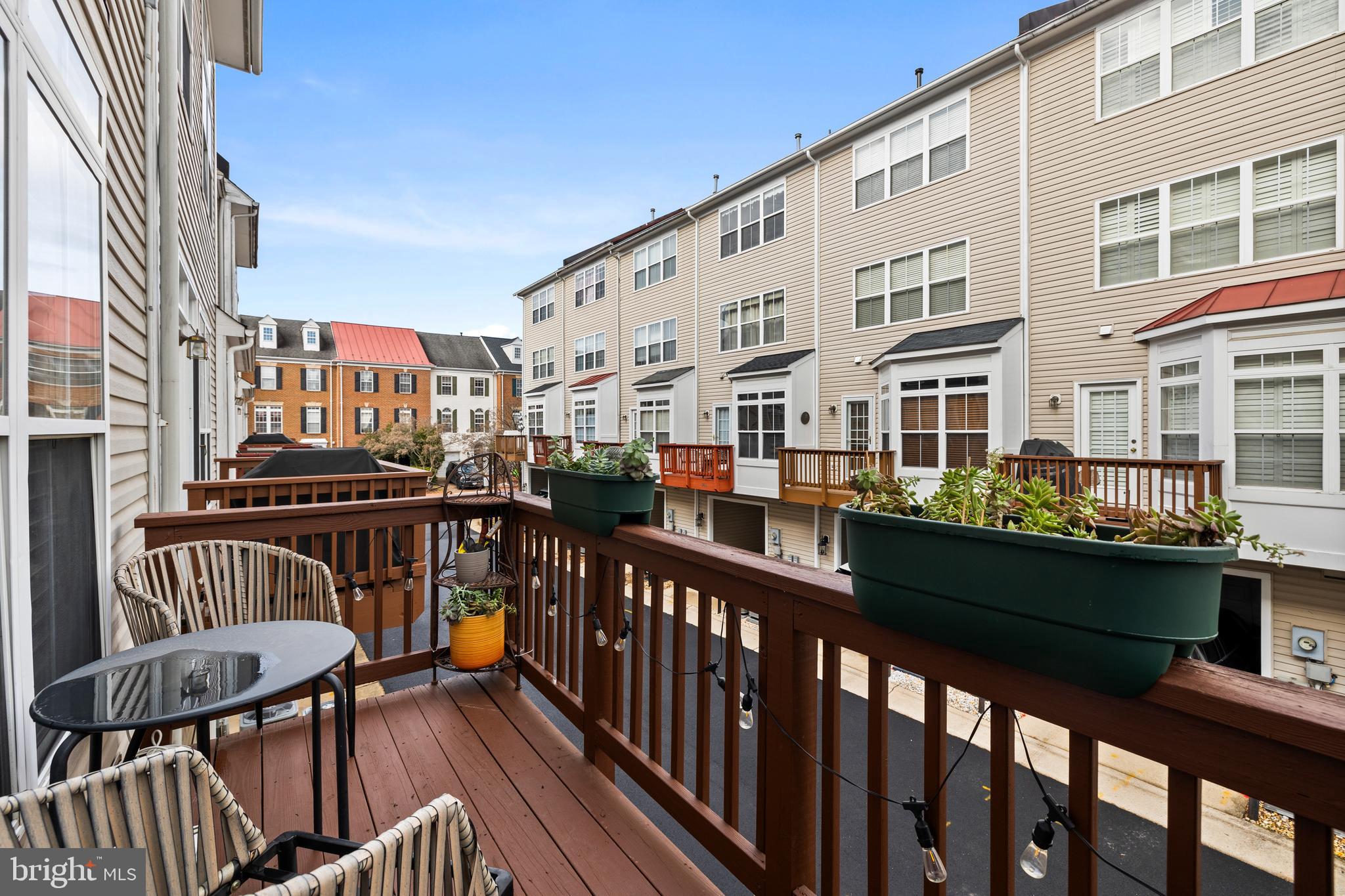 CAMERON STATION - Residential