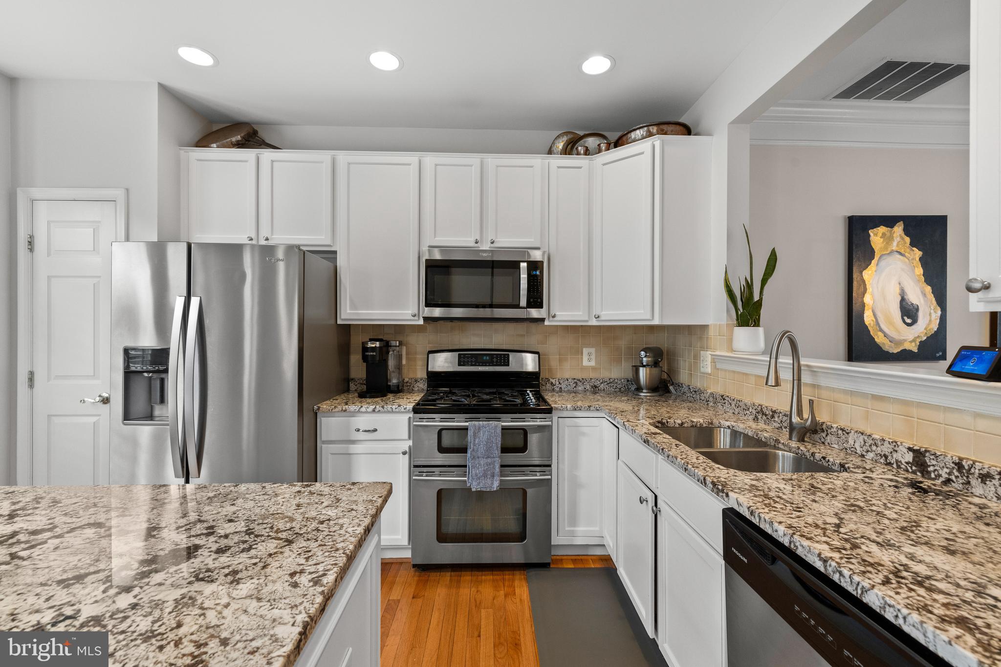 CAMERON STATION - Residential