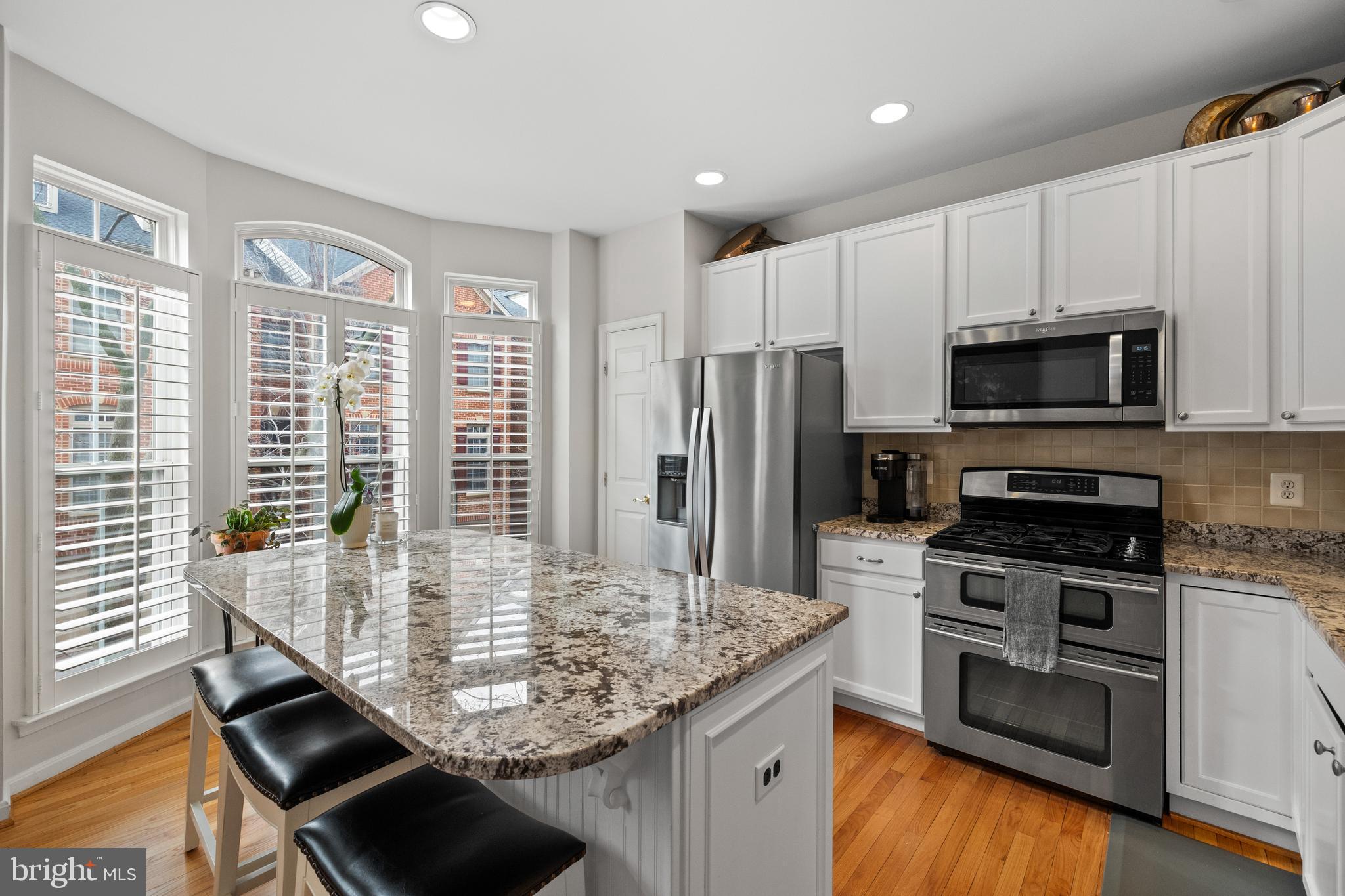 CAMERON STATION - Residential