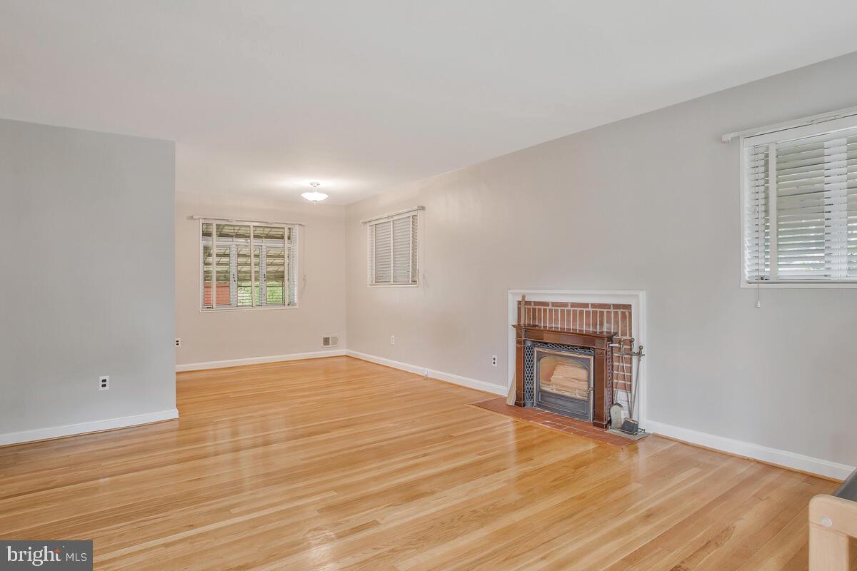 BERWYN HEIGHTS - Residential