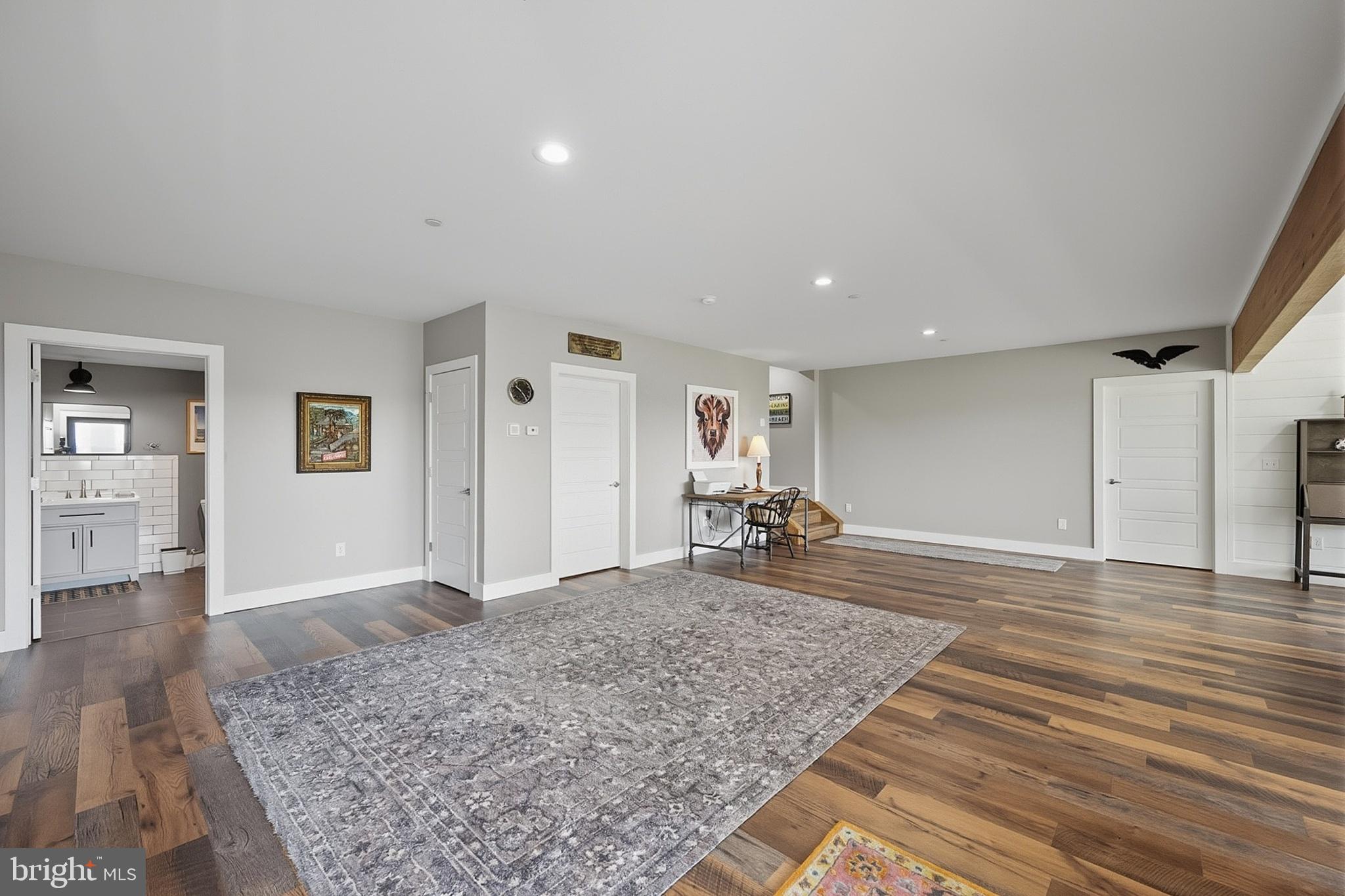 BACKBONE RIDGE - Residential