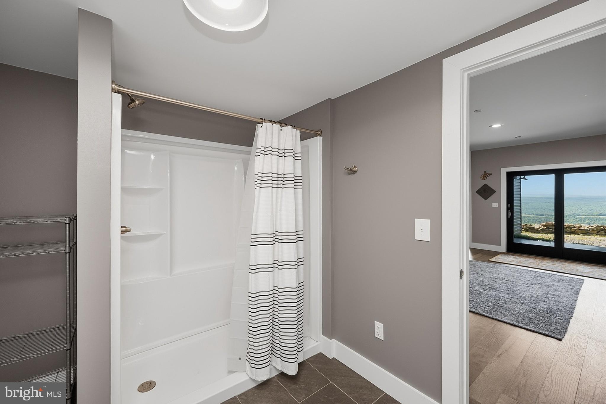 BACKBONE RIDGE - Residential