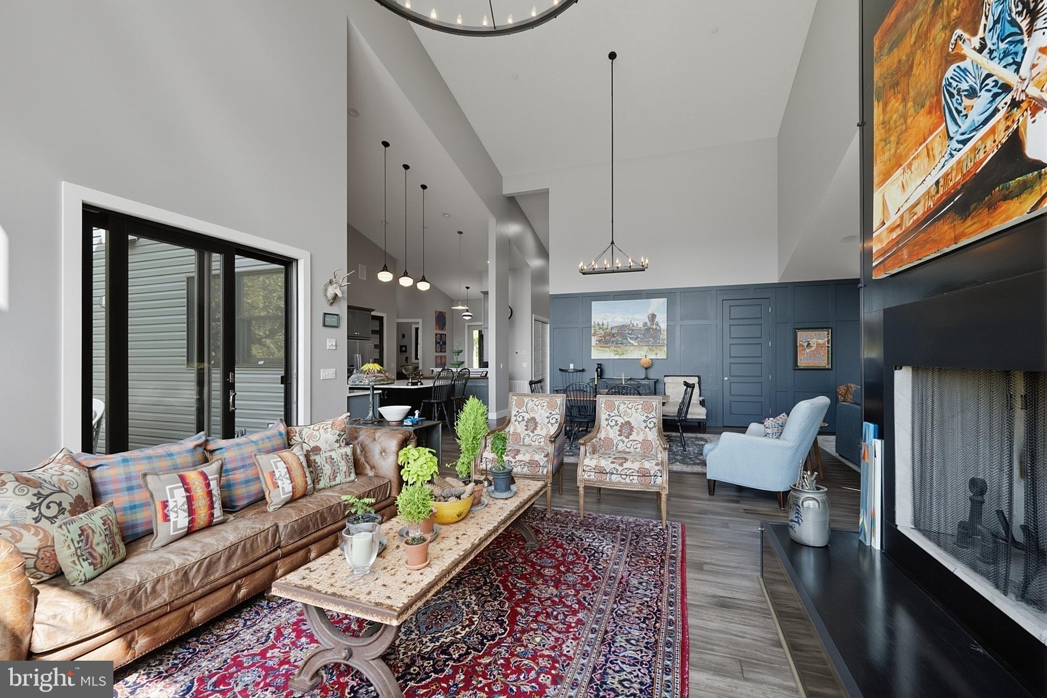BACKBONE RIDGE - Residential