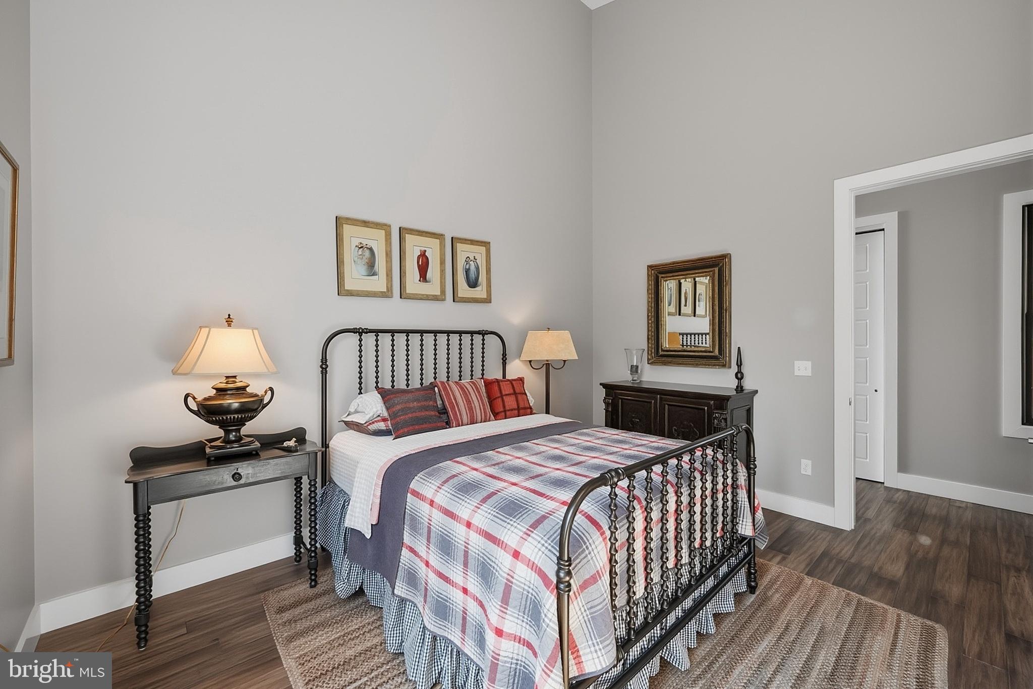 BACKBONE RIDGE - Residential