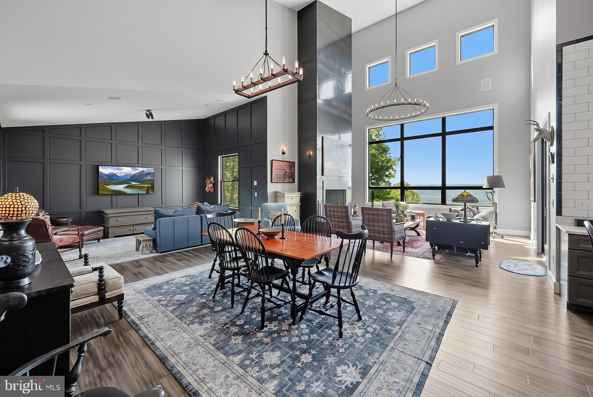 BACKBONE RIDGE - Residential