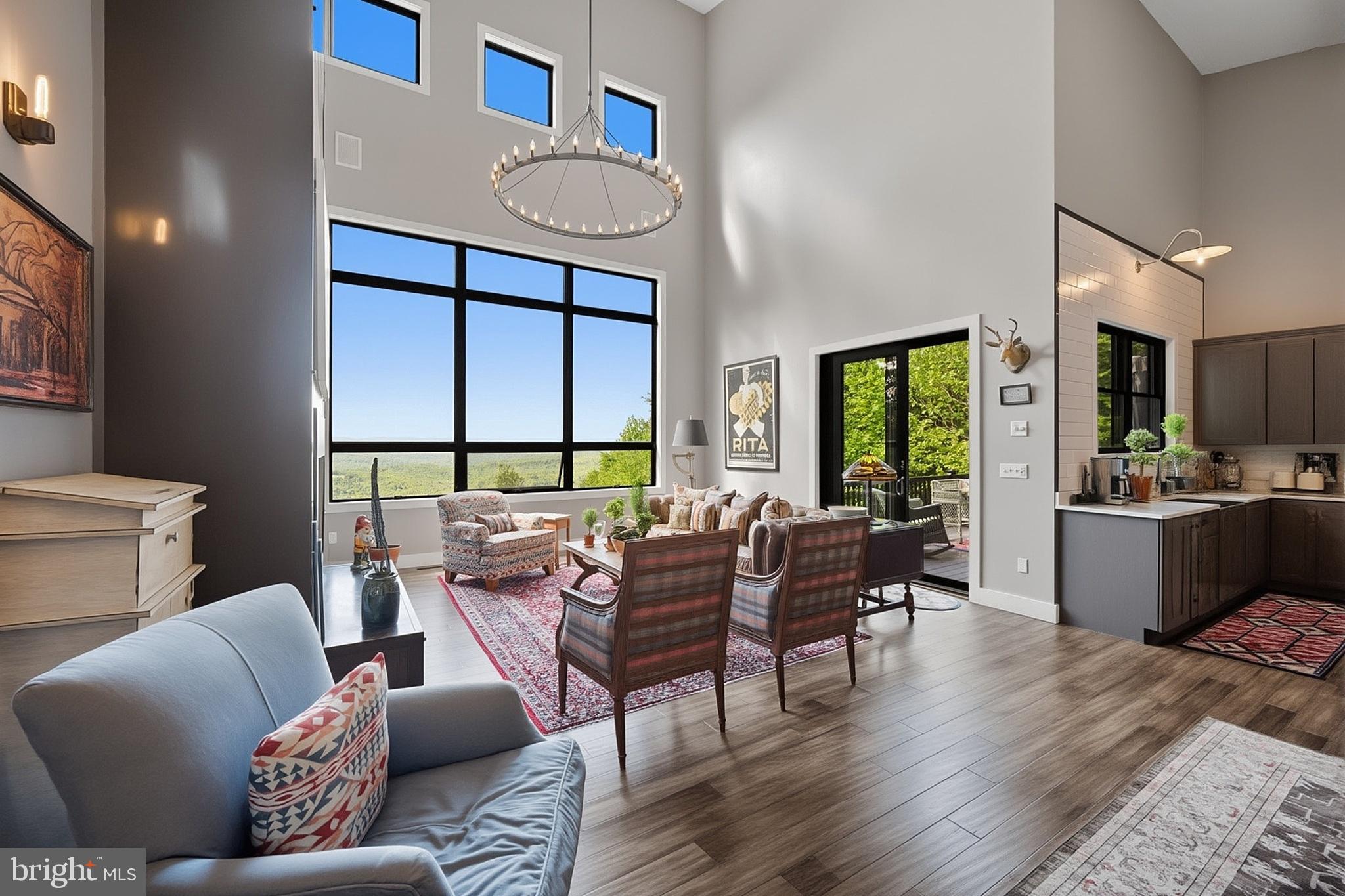 BACKBONE RIDGE - Residential
