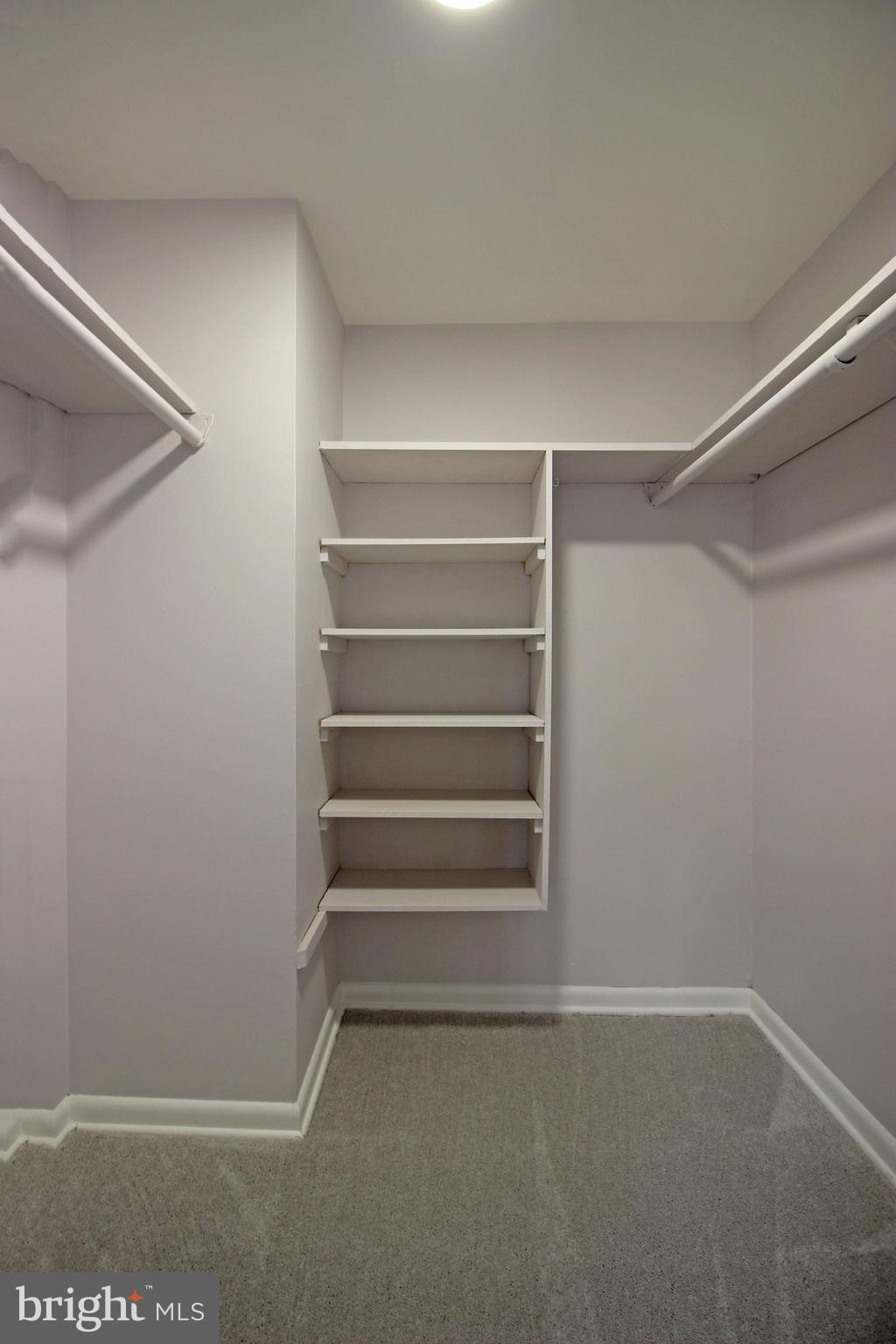 FAIRFAX HERITAGE - Residential