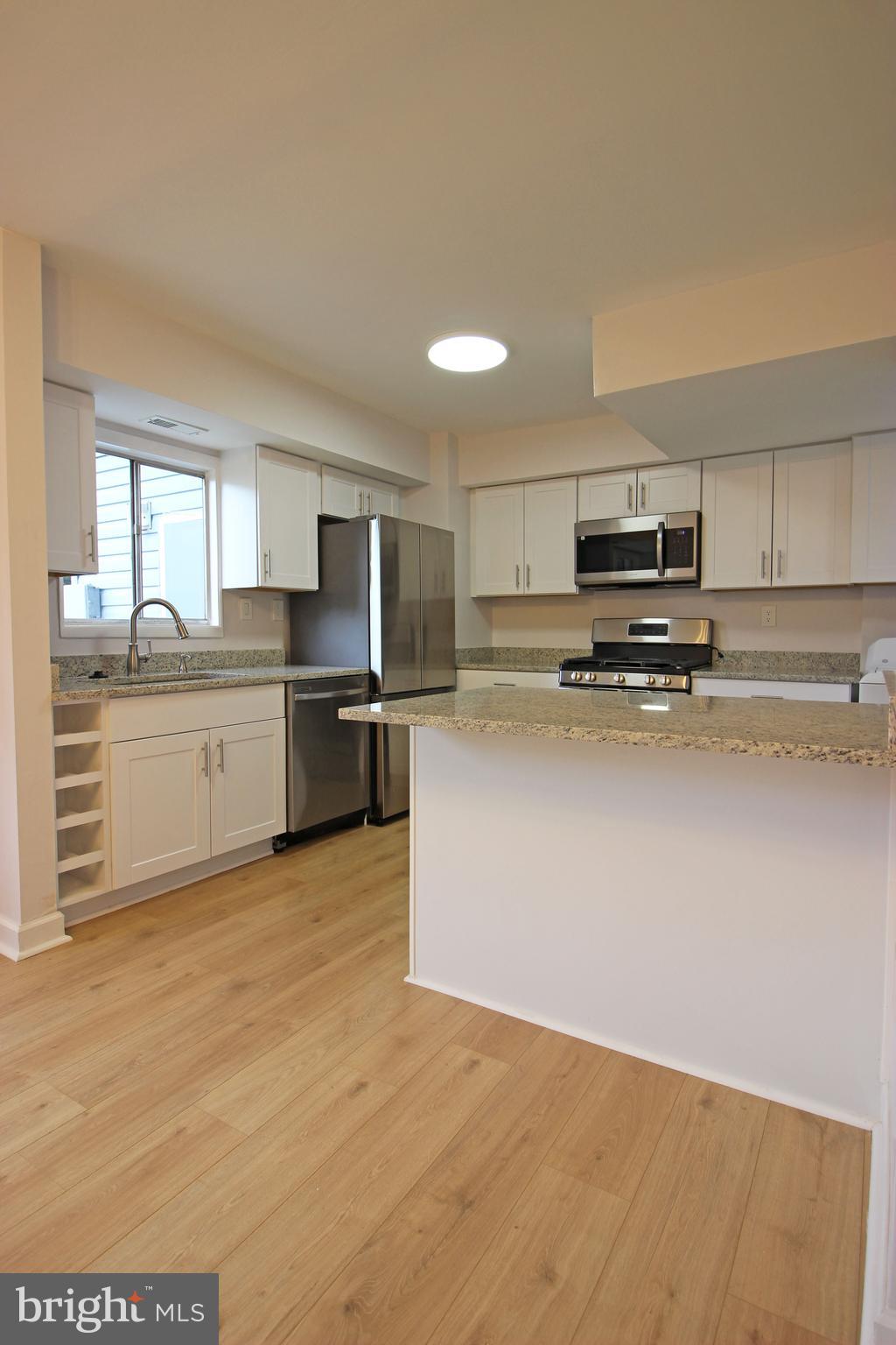 FAIRFAX HERITAGE - Residential