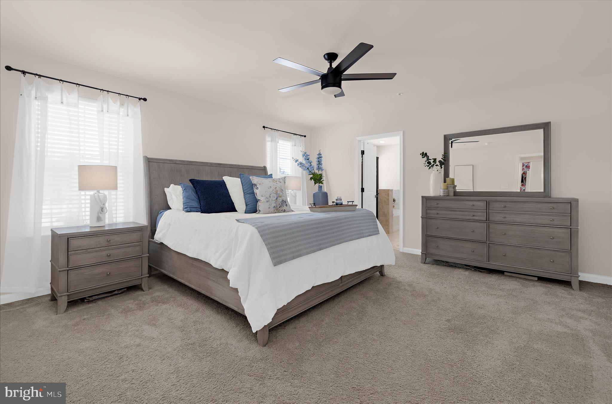 MONARCH GLEN - Residential