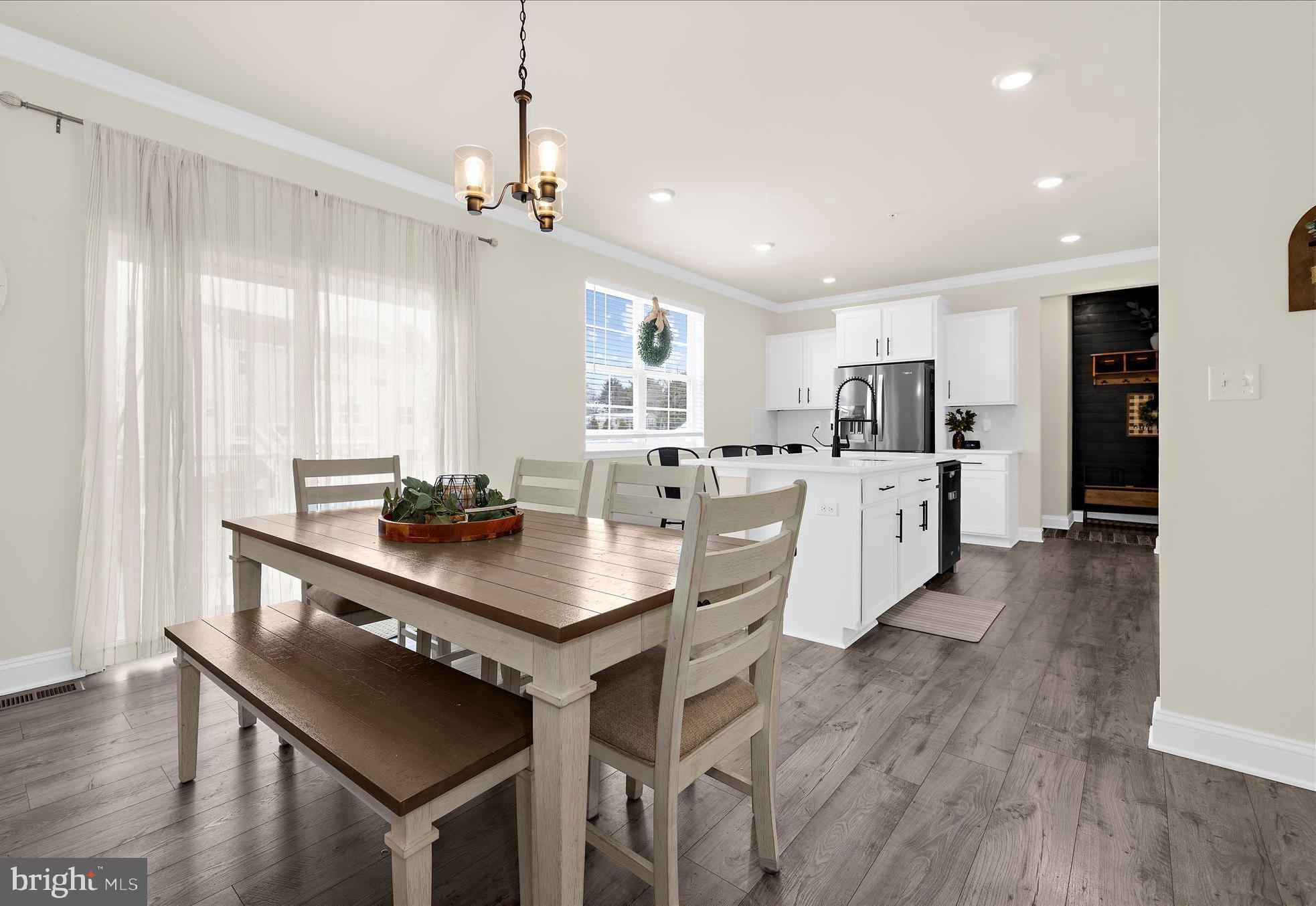 MONARCH GLEN - Residential