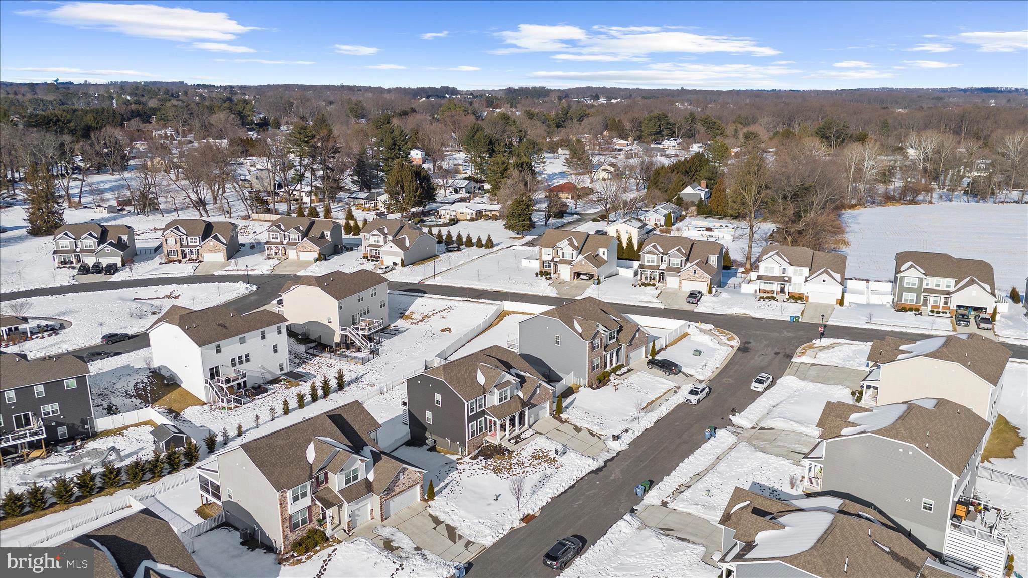 MONARCH GLEN - Residential