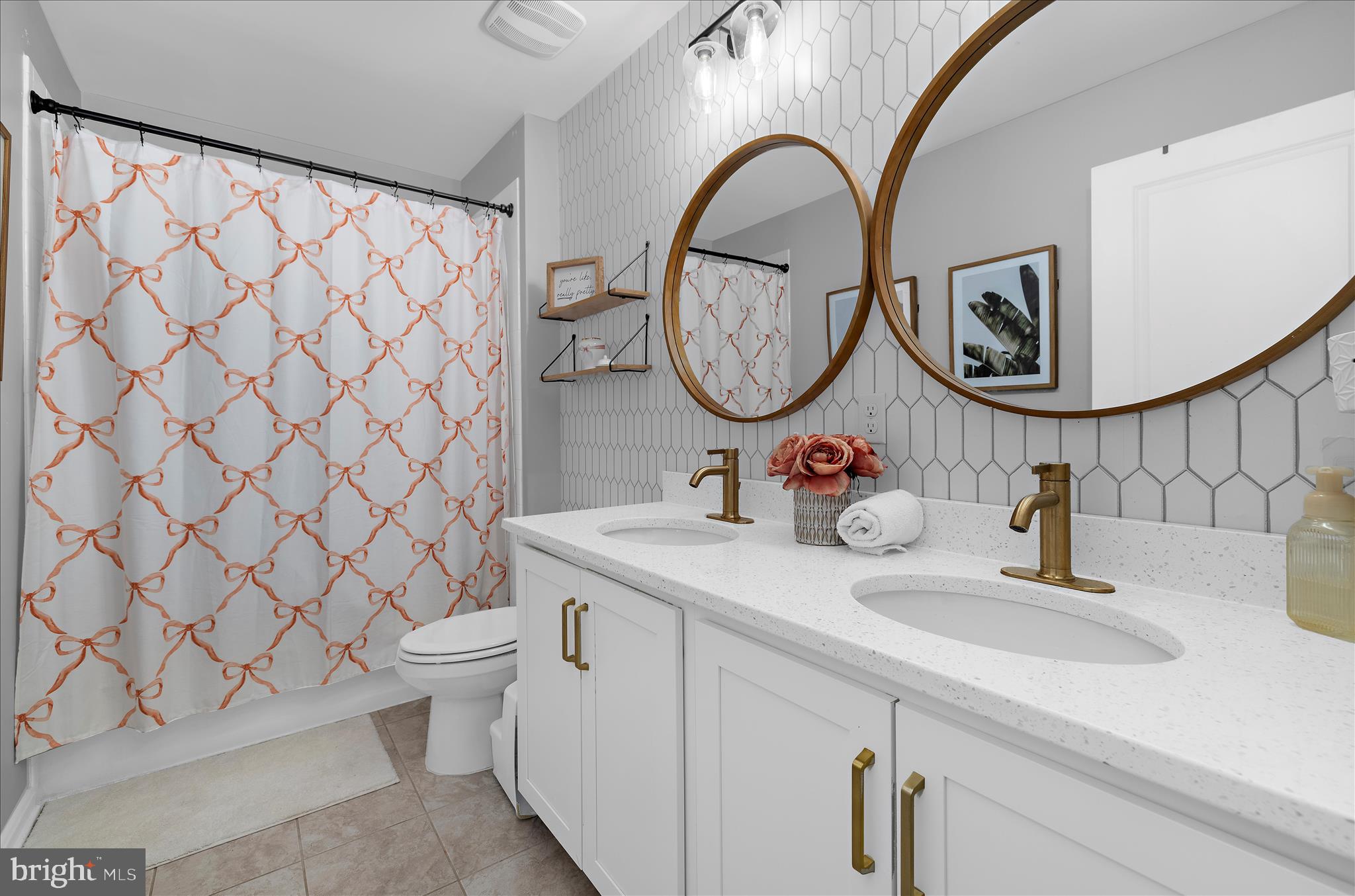 MONARCH GLEN - Residential